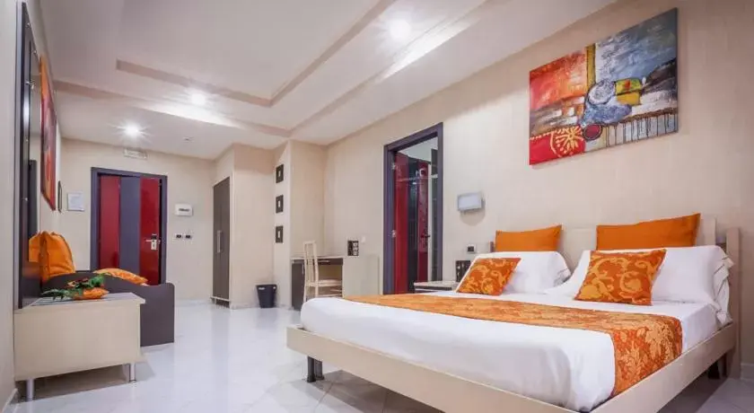 Triple Room in Hotel Daytona Palace Triple Room in Hotel Daytona Palace