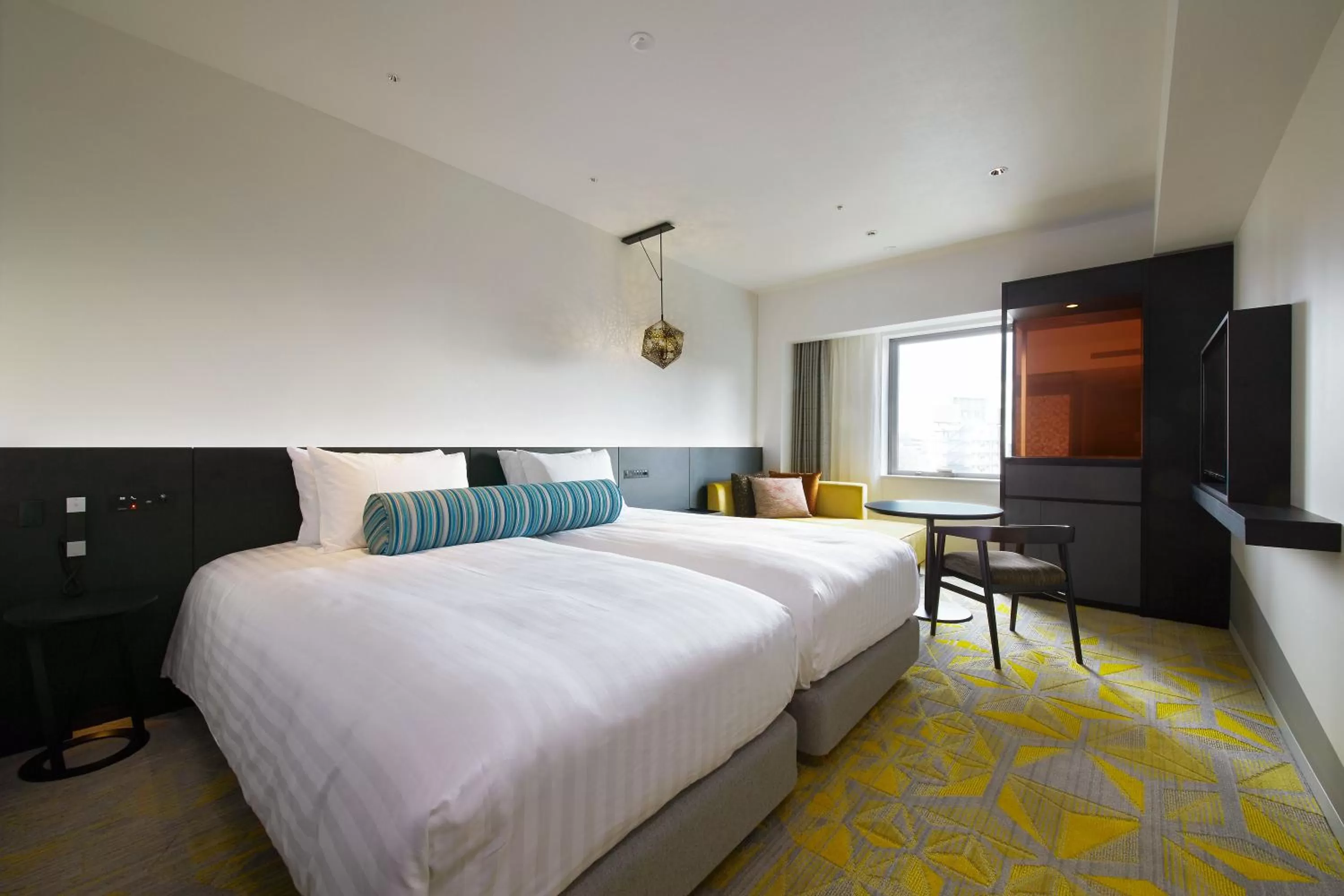 Bed in Osaka Excel Hotel Tokyu