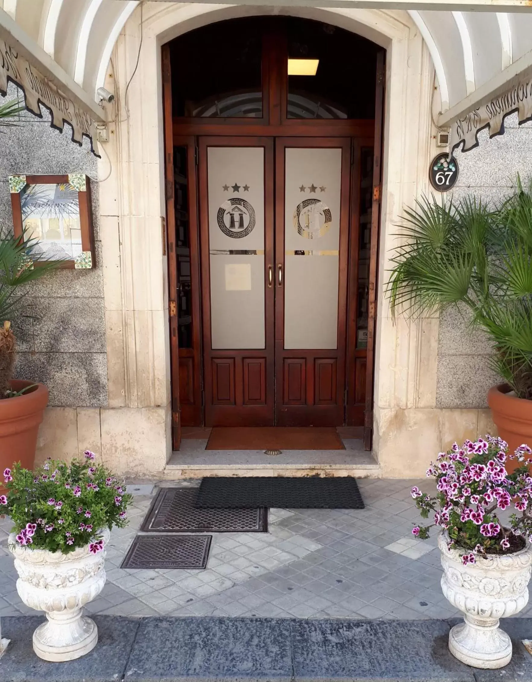Facade/Entrance in Hotel Archimede Ortigia