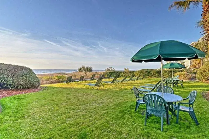 Patio, Garden in Suites at the Beach