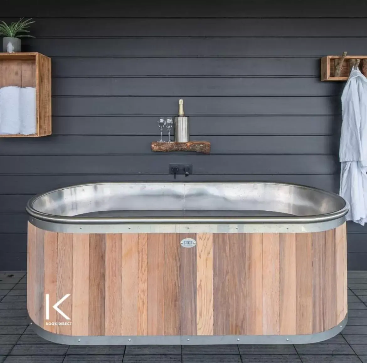 Bathroom in Kamana Lakehouse