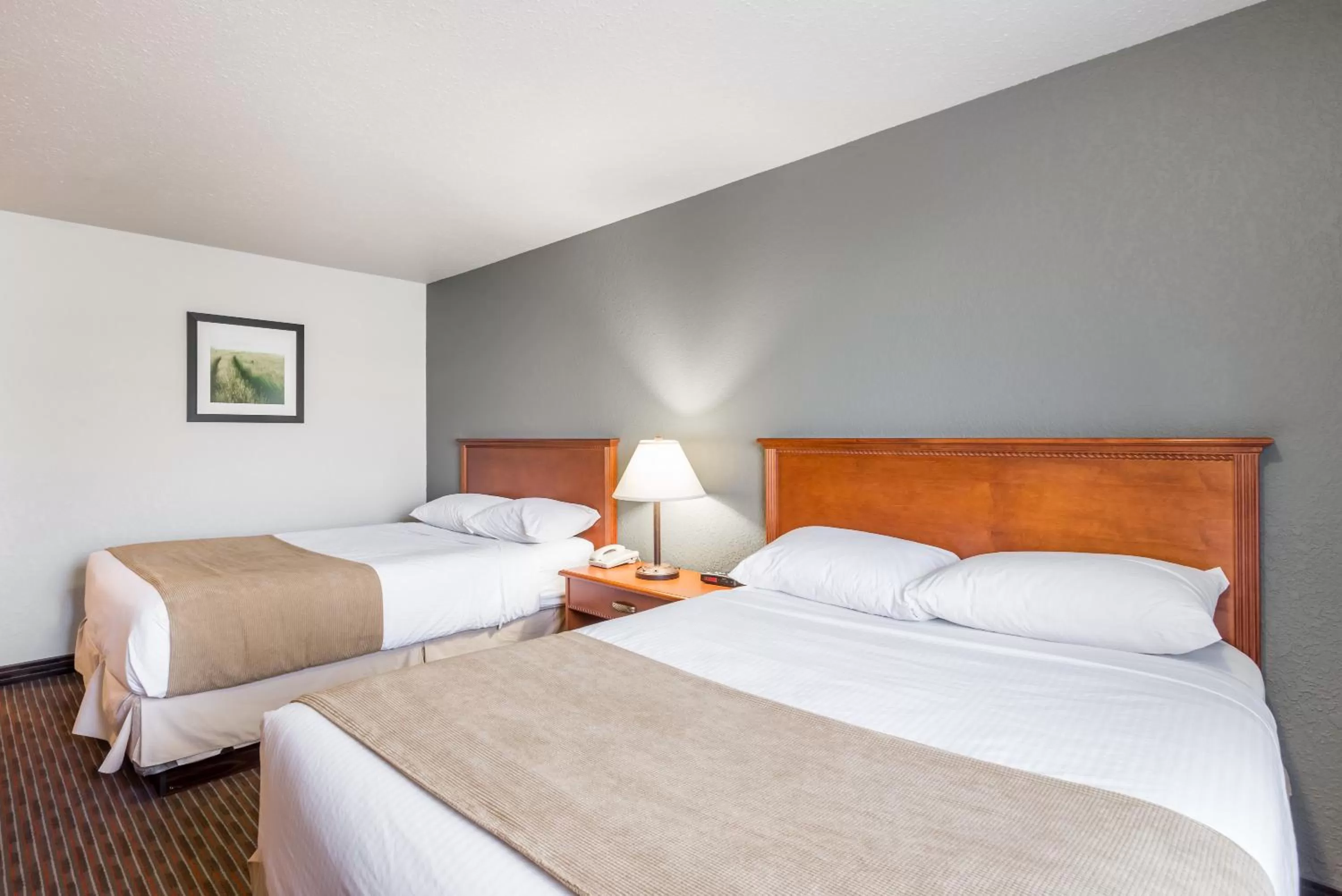 Bedroom, Bed in Super 8 by Wyndham Grande Prairie