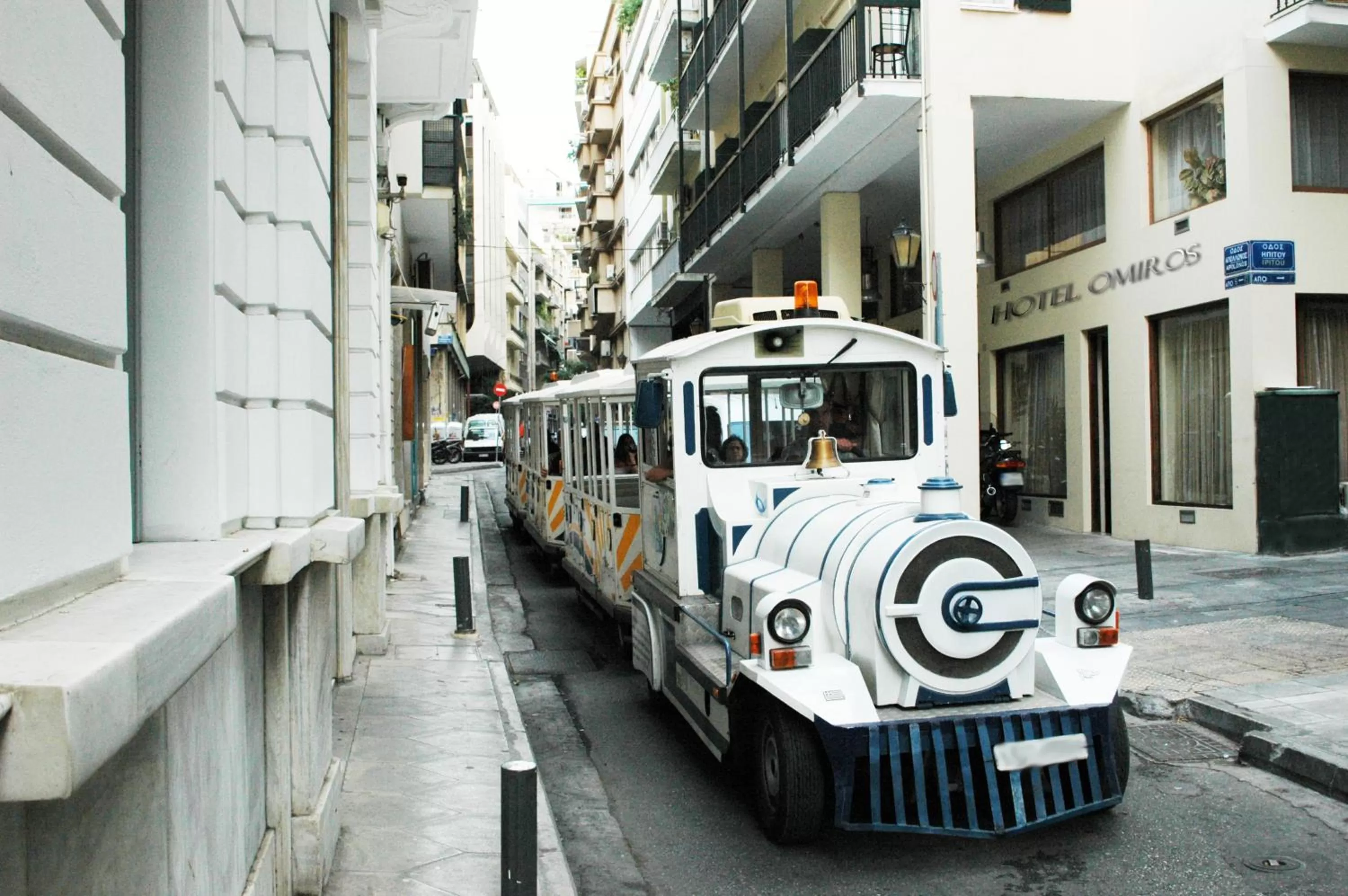 Area and facilities in Omiros Hotel
