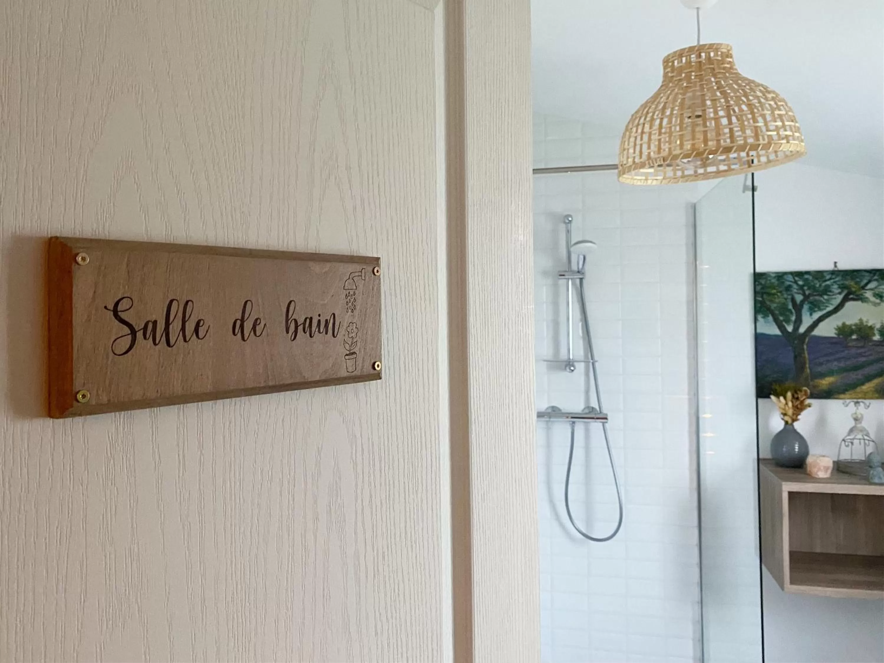 Shower in L'Autre Rivière - Chambres d'hôtes