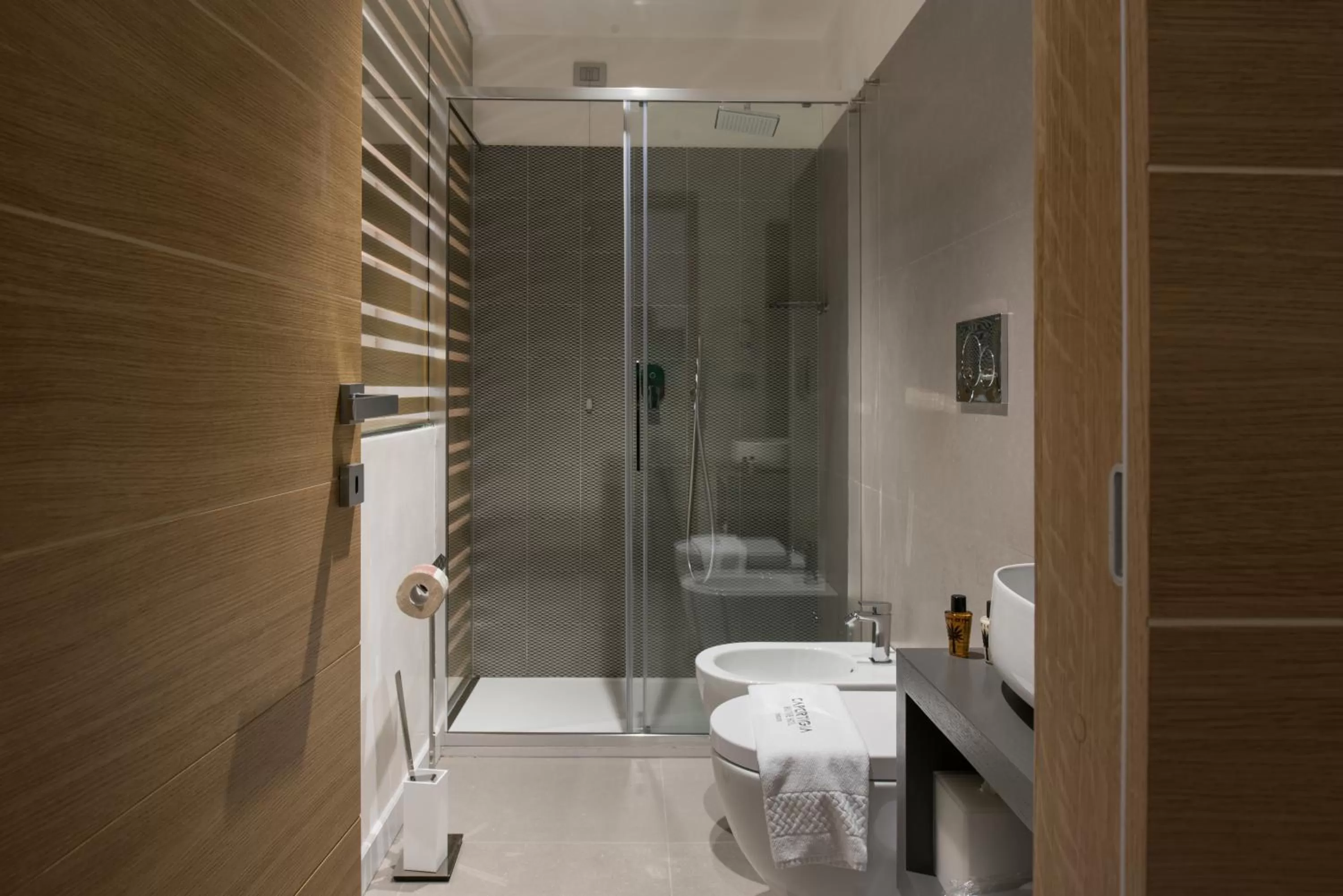 Shower in Caportigia Boutique Hotel