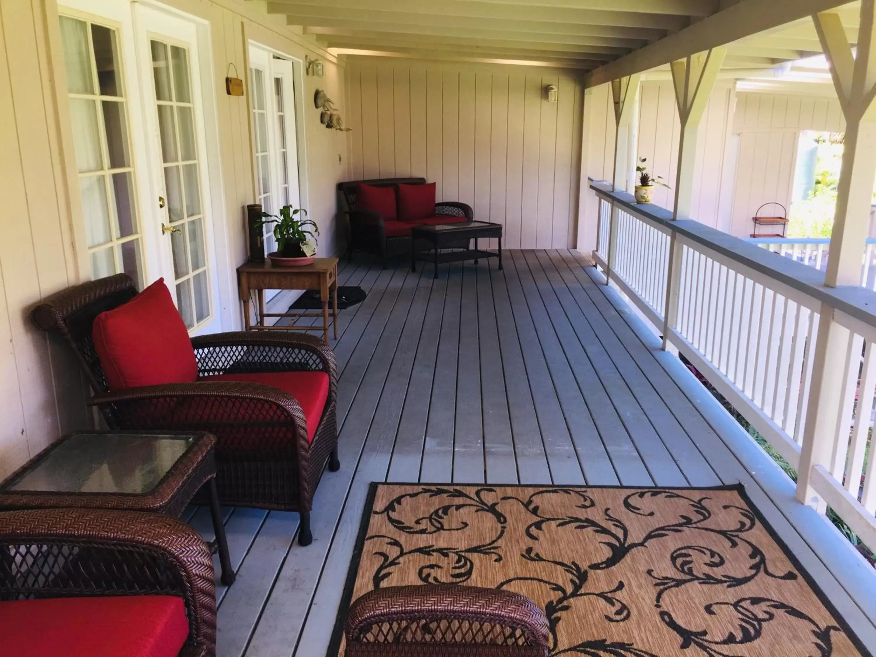 Balcony/Terrace in Aloha Junction Guest House - 5 min from Hawaii Volcanoes National Park