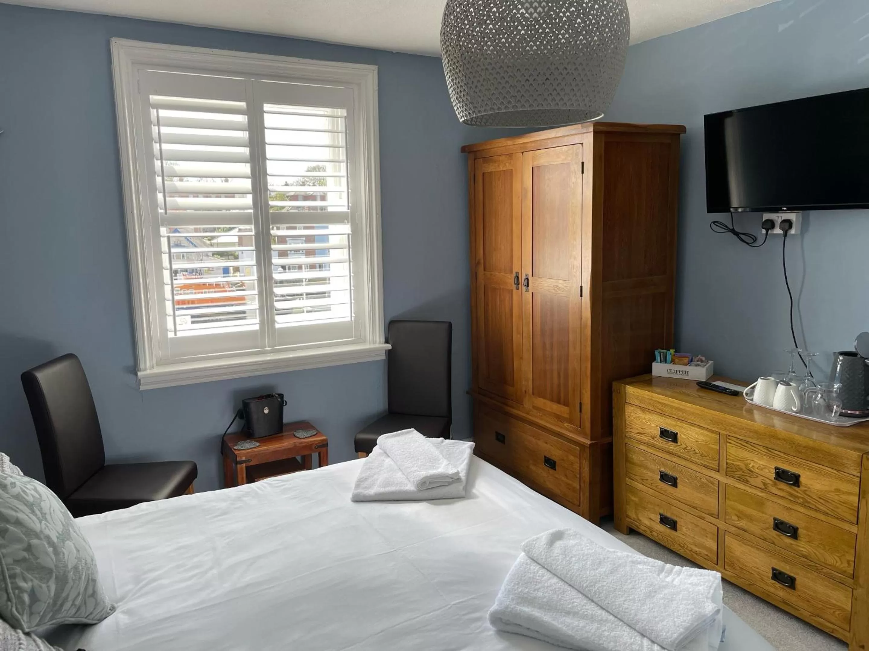 Bedroom, Bed in Lantana Guest House