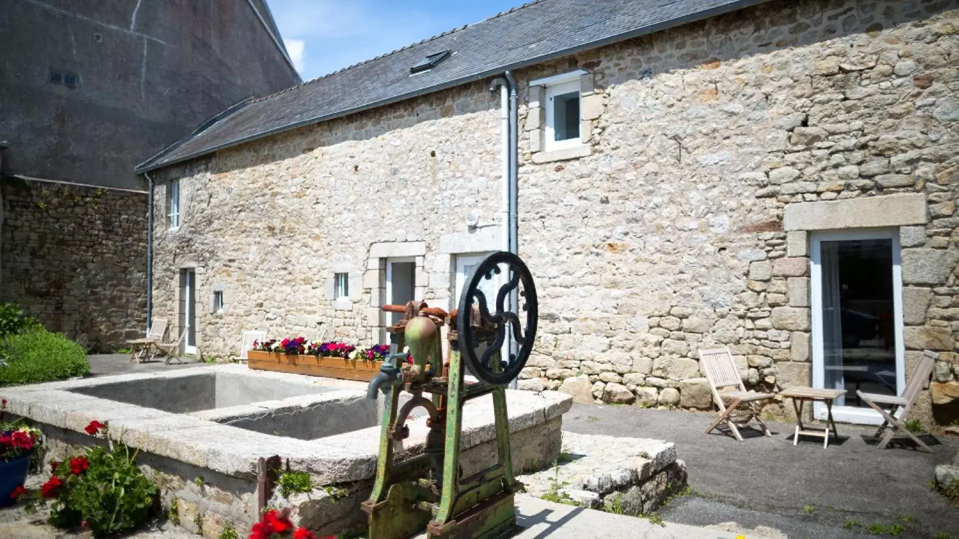 Property Building in Grand Hôtel Bénodet Abbatiale Riviera Bretonne