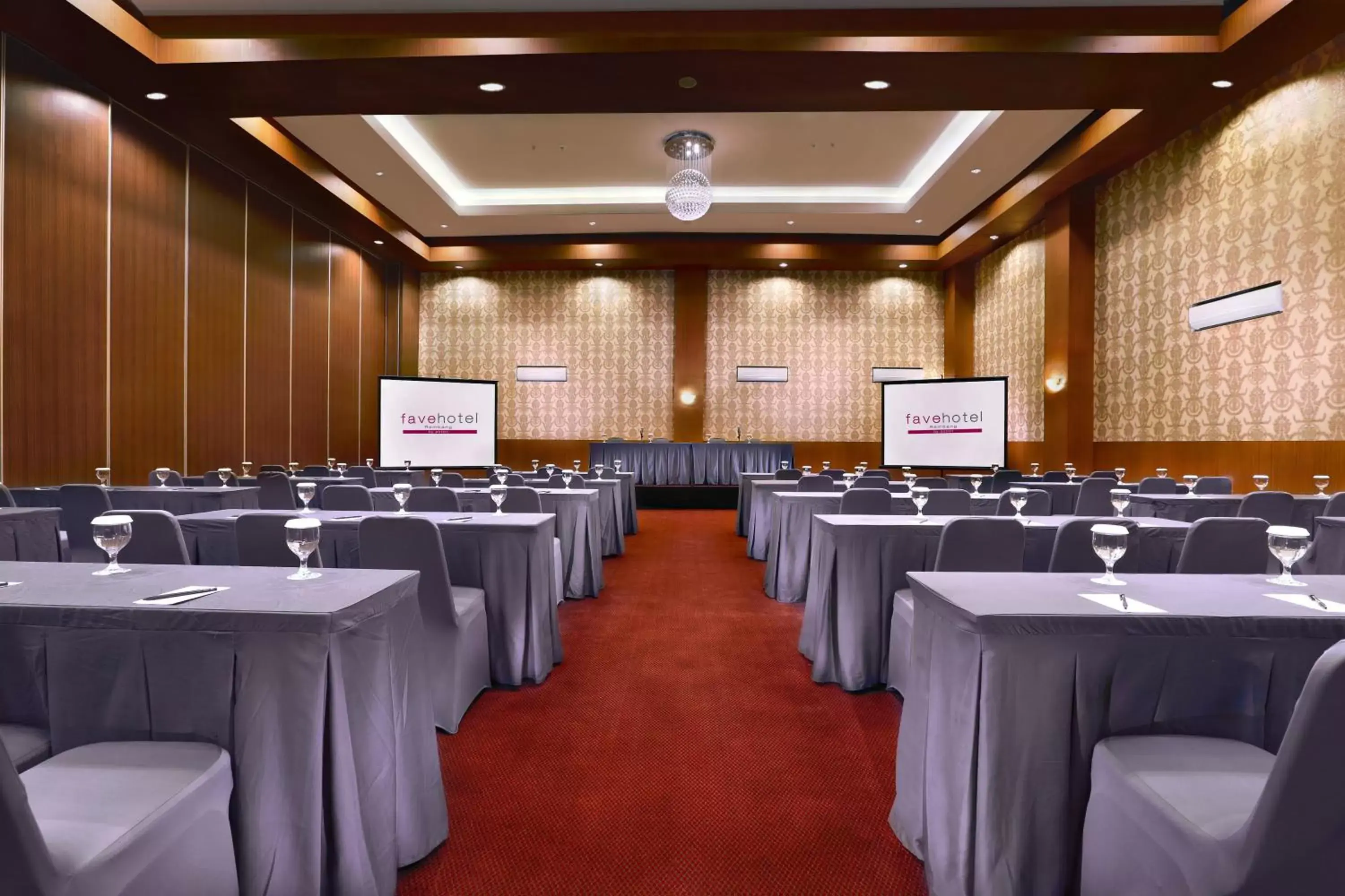 Business facilities in favehotel Rembang