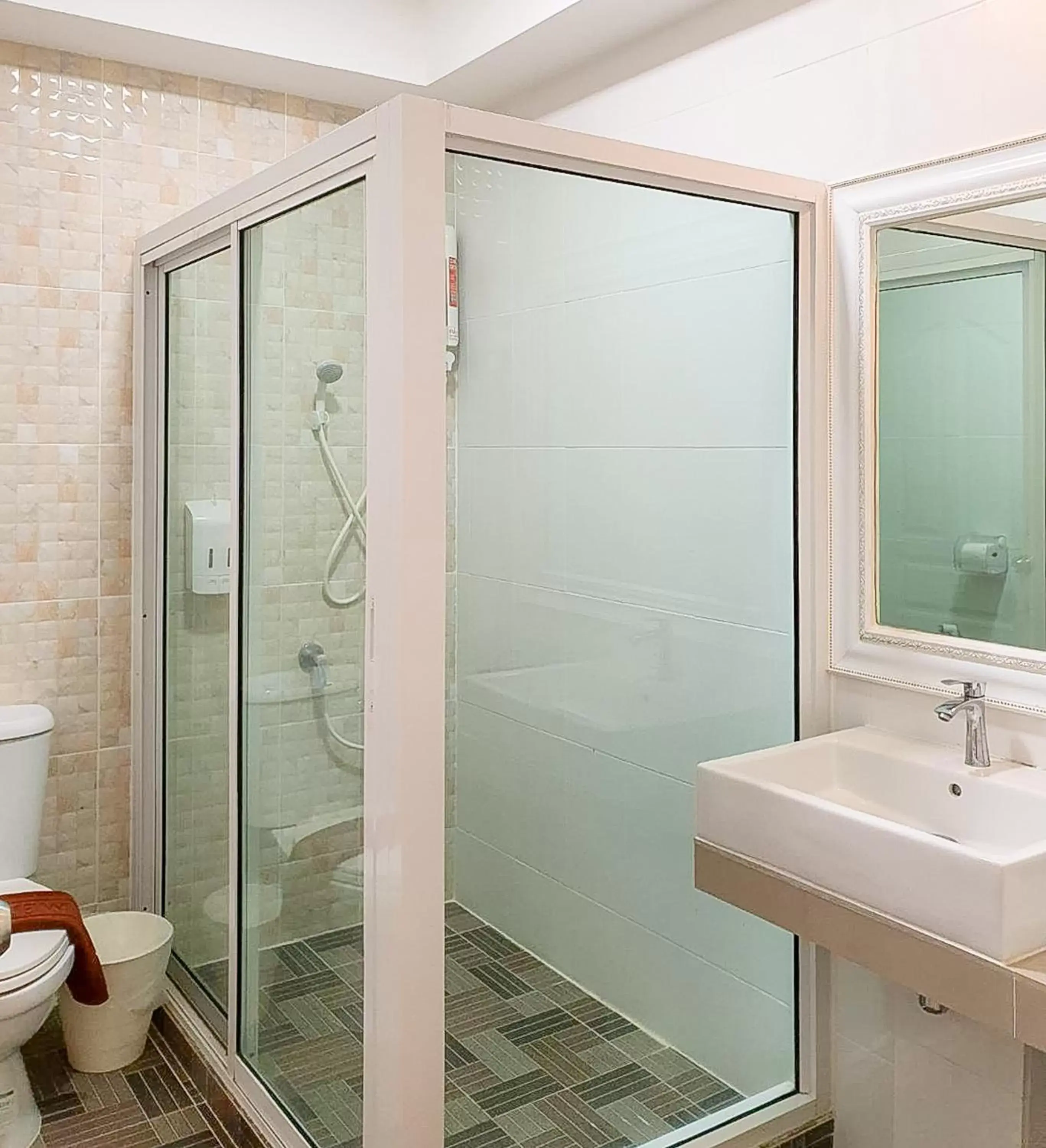 Bathroom in Phornpailin Riverside Resort