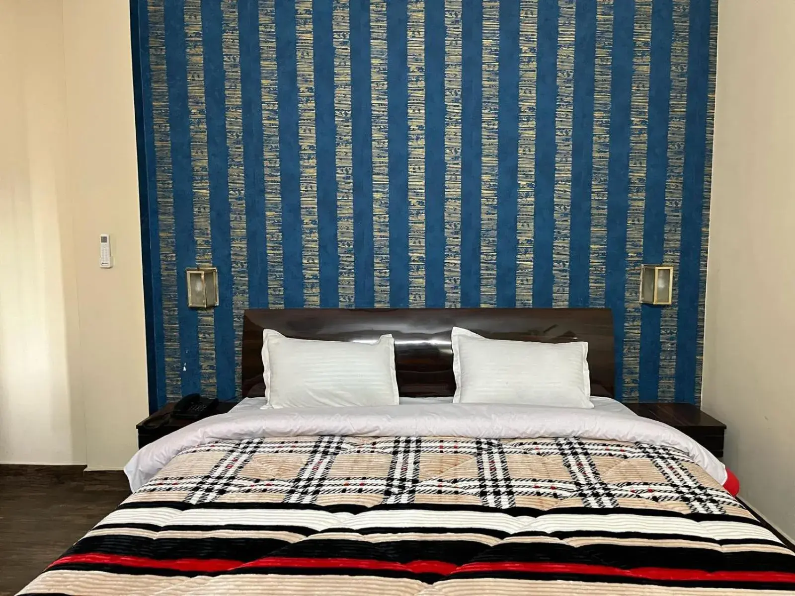 Bed in Gautam Hotel