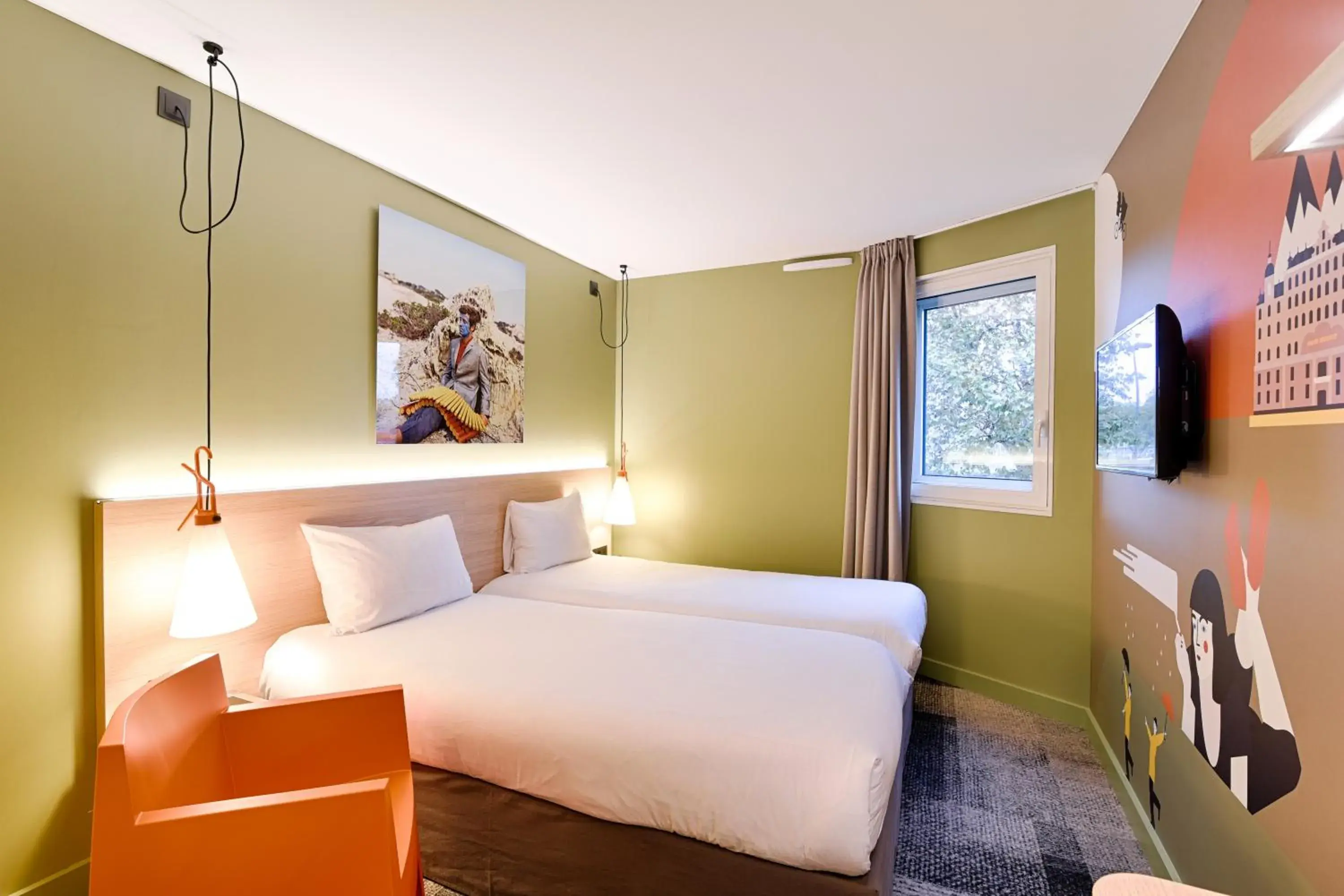 Photo of the whole room, Bed in ibis Styles Lyon Confluence