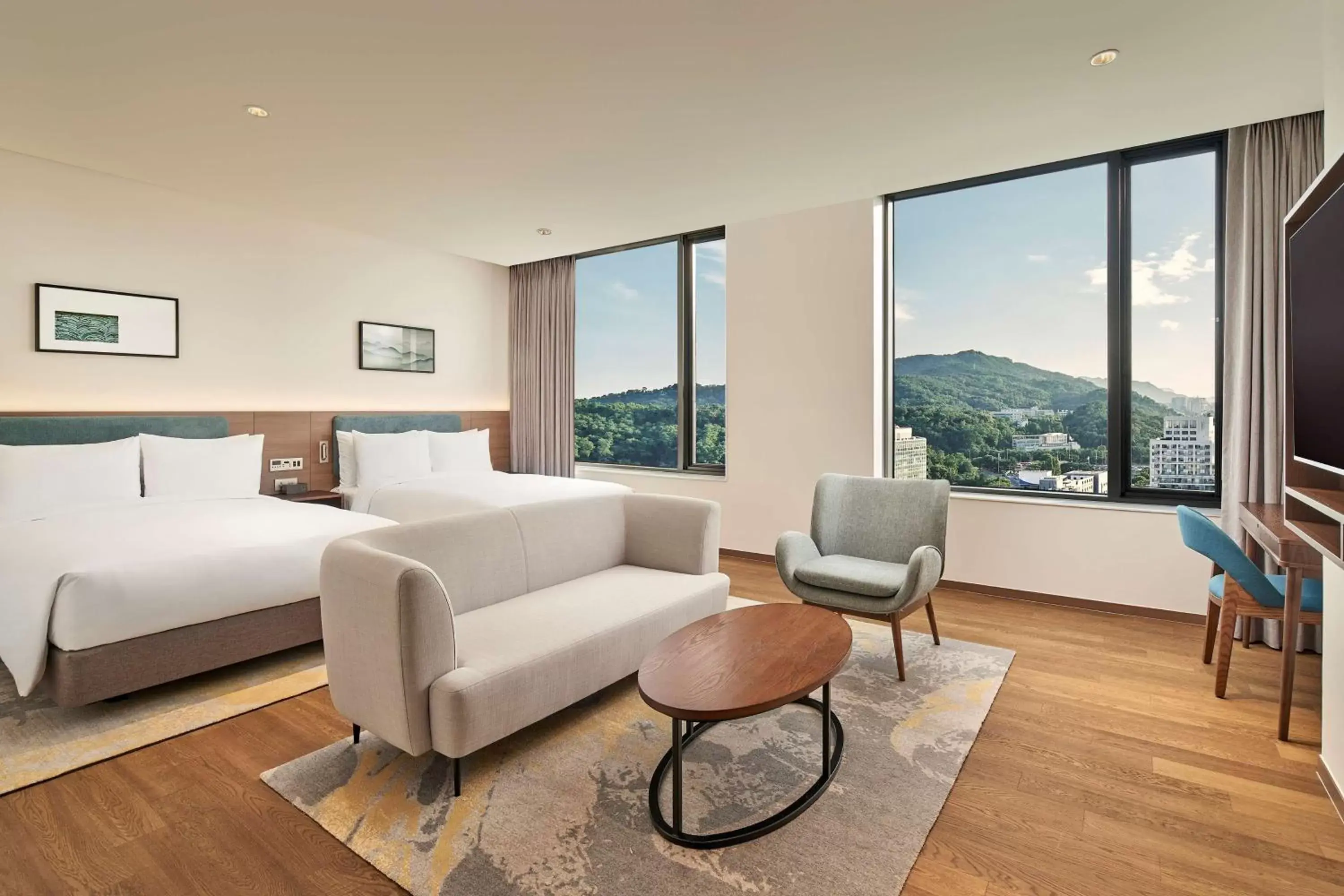Bedroom, Seating Area in Hilton Garden Inn Seoul Gangnam