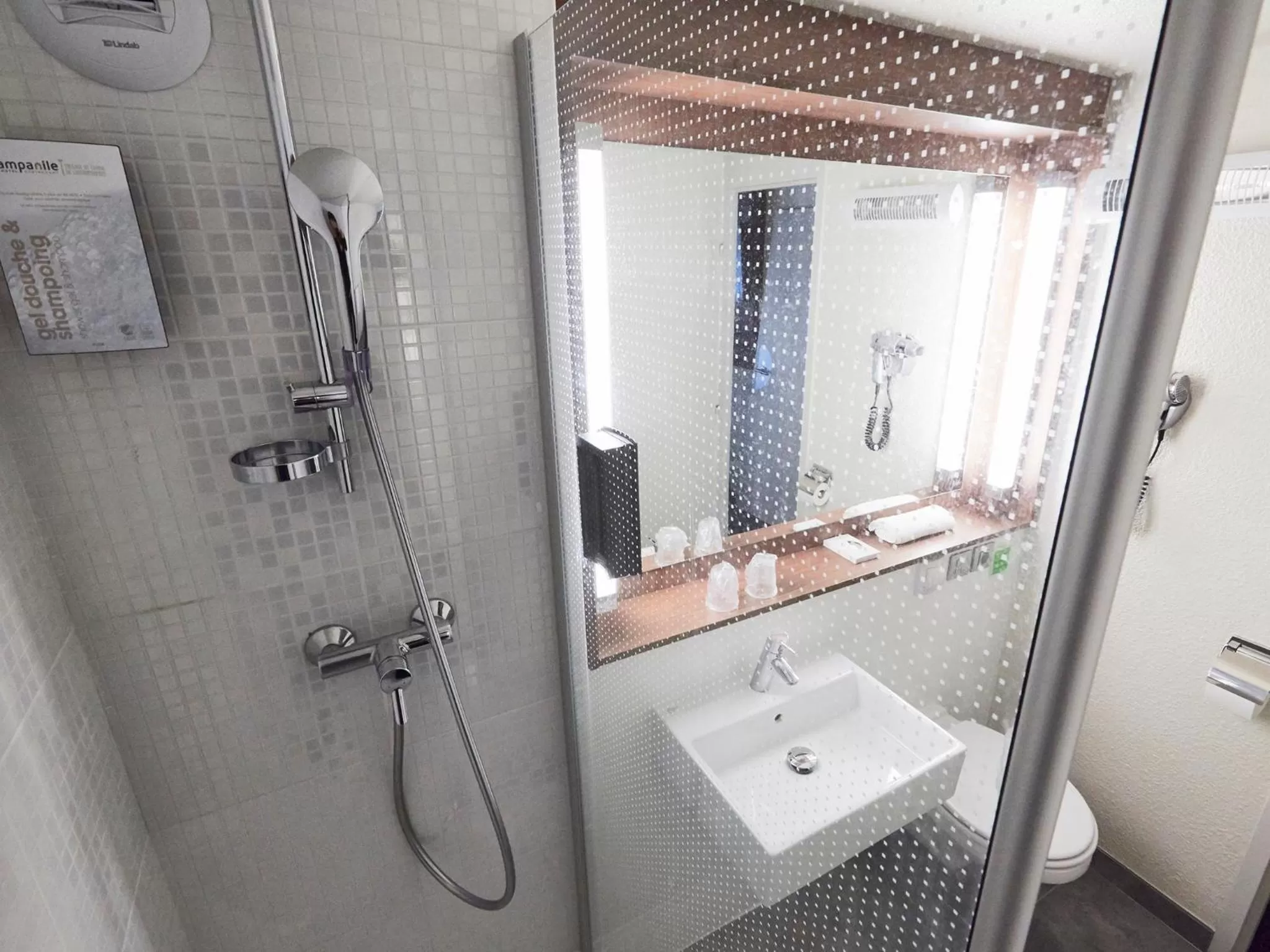 Shower, Bathroom in Campanile Roissy - Saint Witz