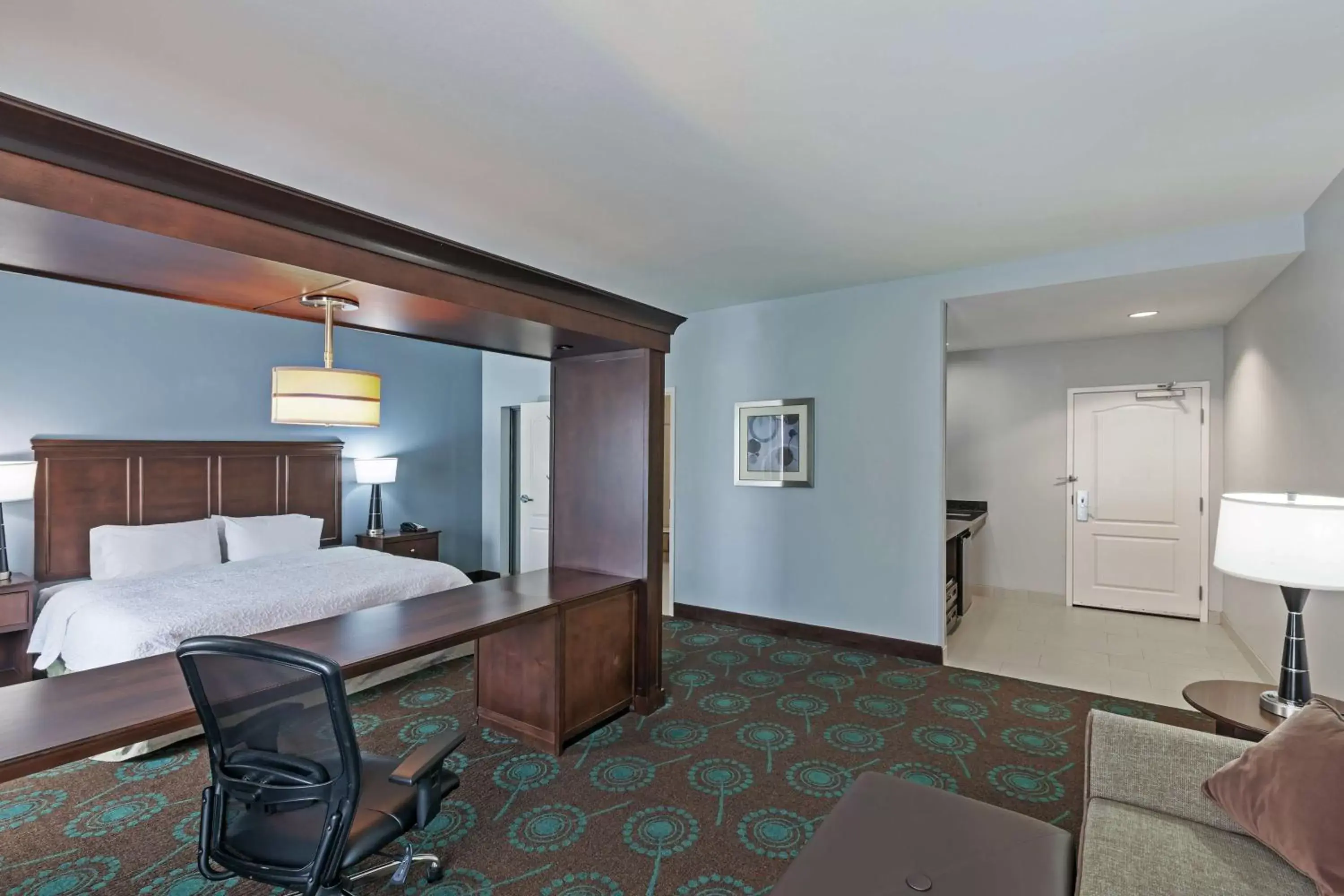 Bedroom, Bed in Hampton Inn & Suites Shreveport/Bossier City at Airline Drive