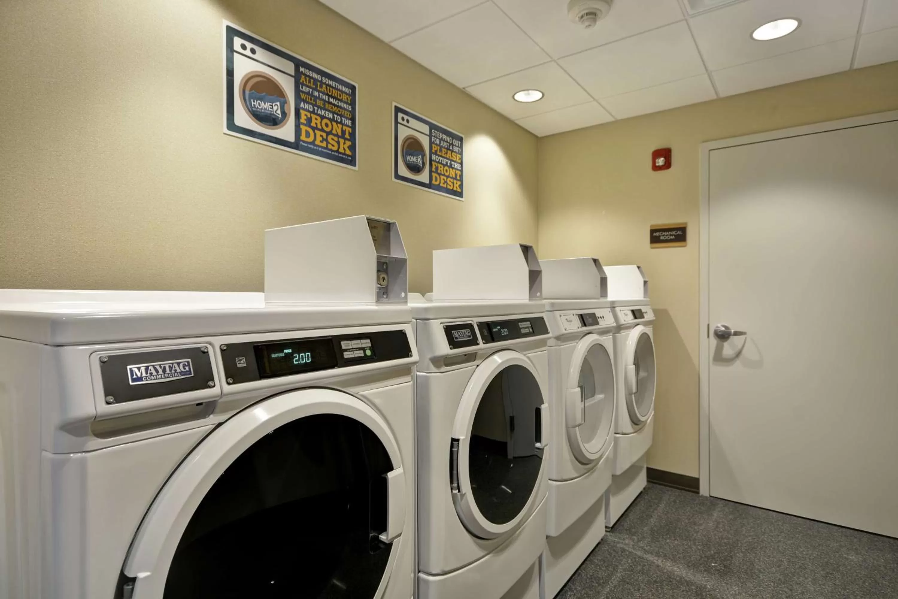 Property building in Home2 Suites By Hilton Portland Airport