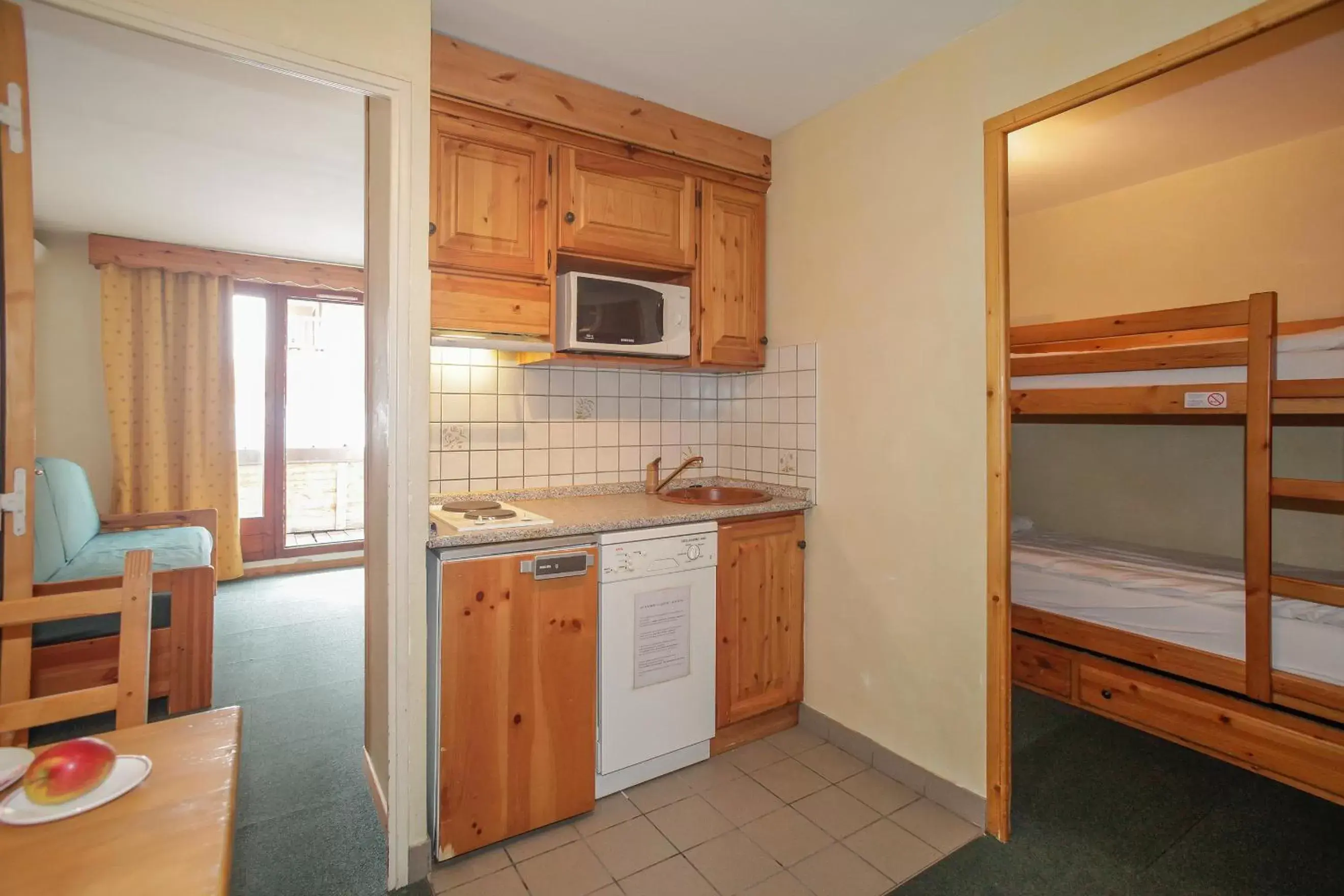 bunk bed, Kitchen/Kitchenette in Odalys Chalet Alpina