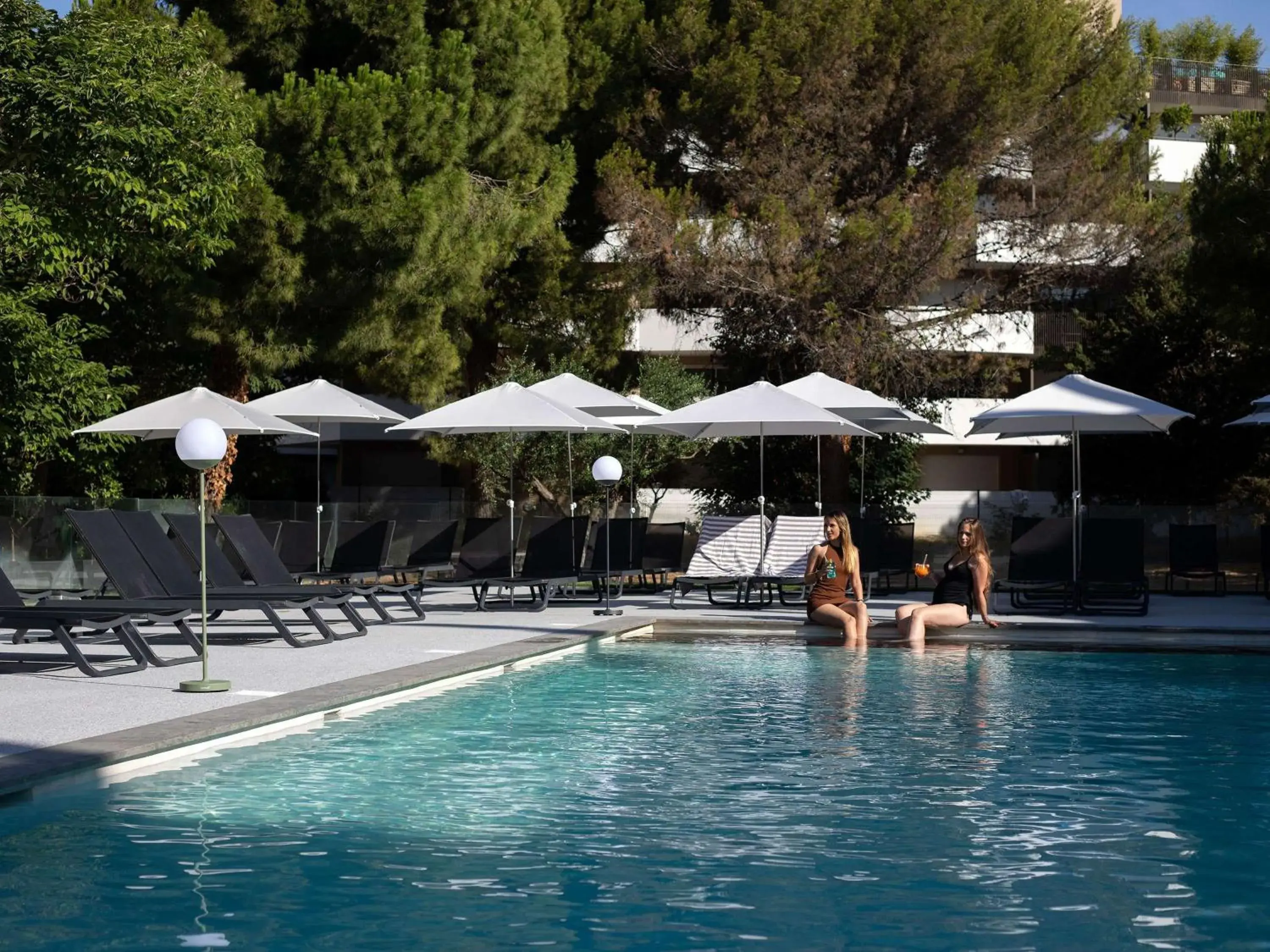 Pool view, Swimming Pool in Novotel Montpellier