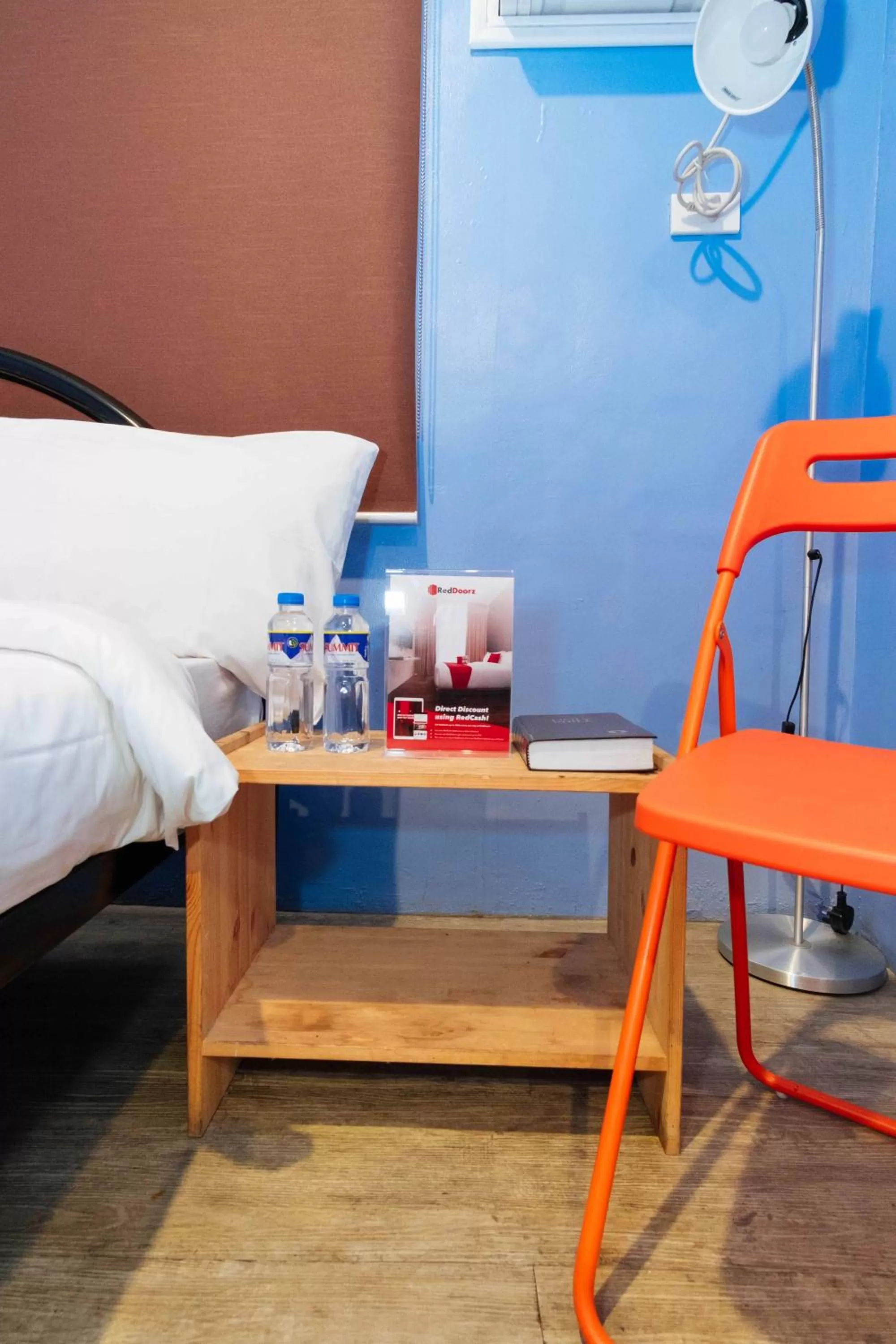 Bed in RedDoorz at Hotel Rosemarie