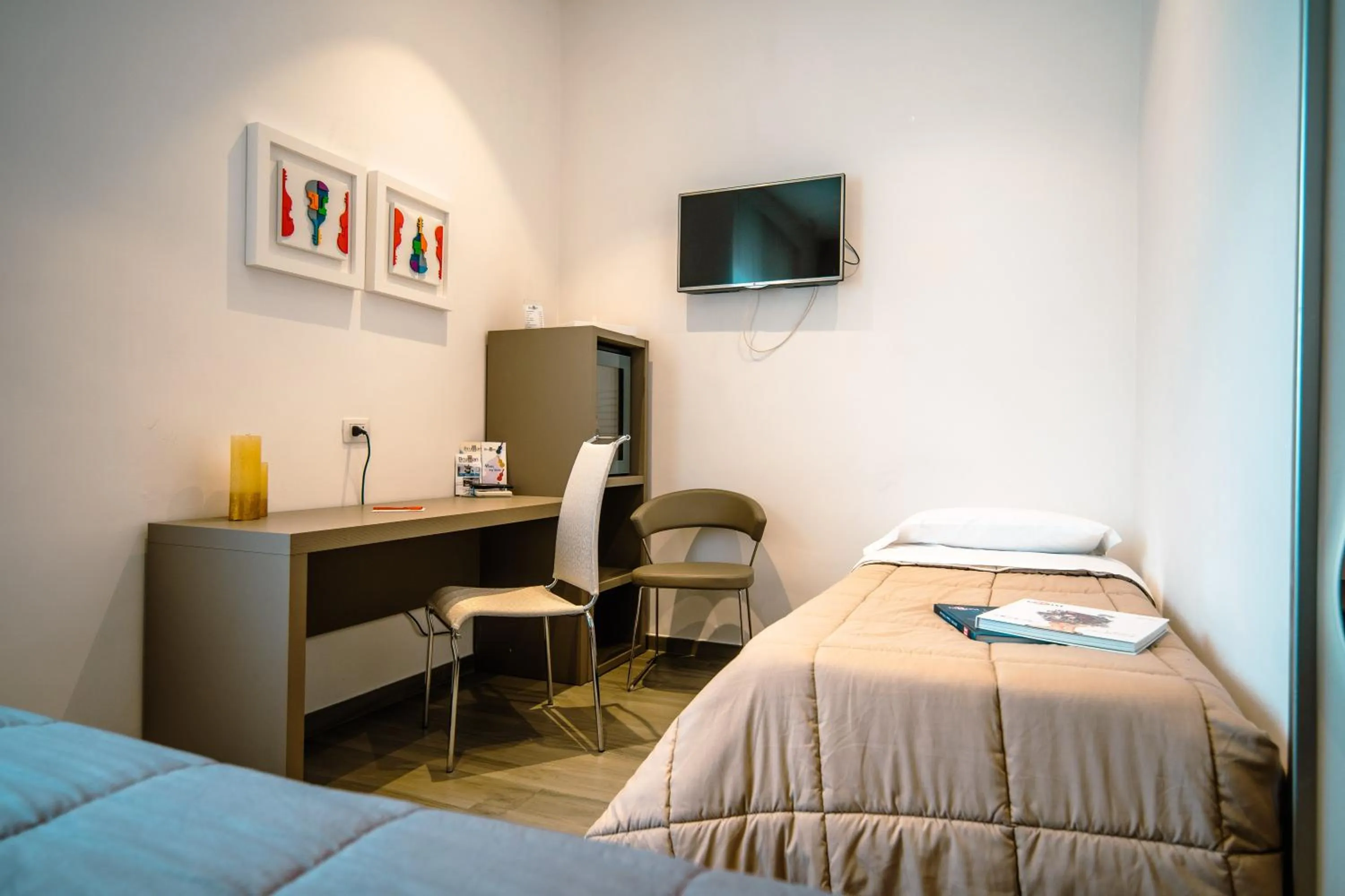 Photo of the whole room, Bed in Hotel Bruman Salerno