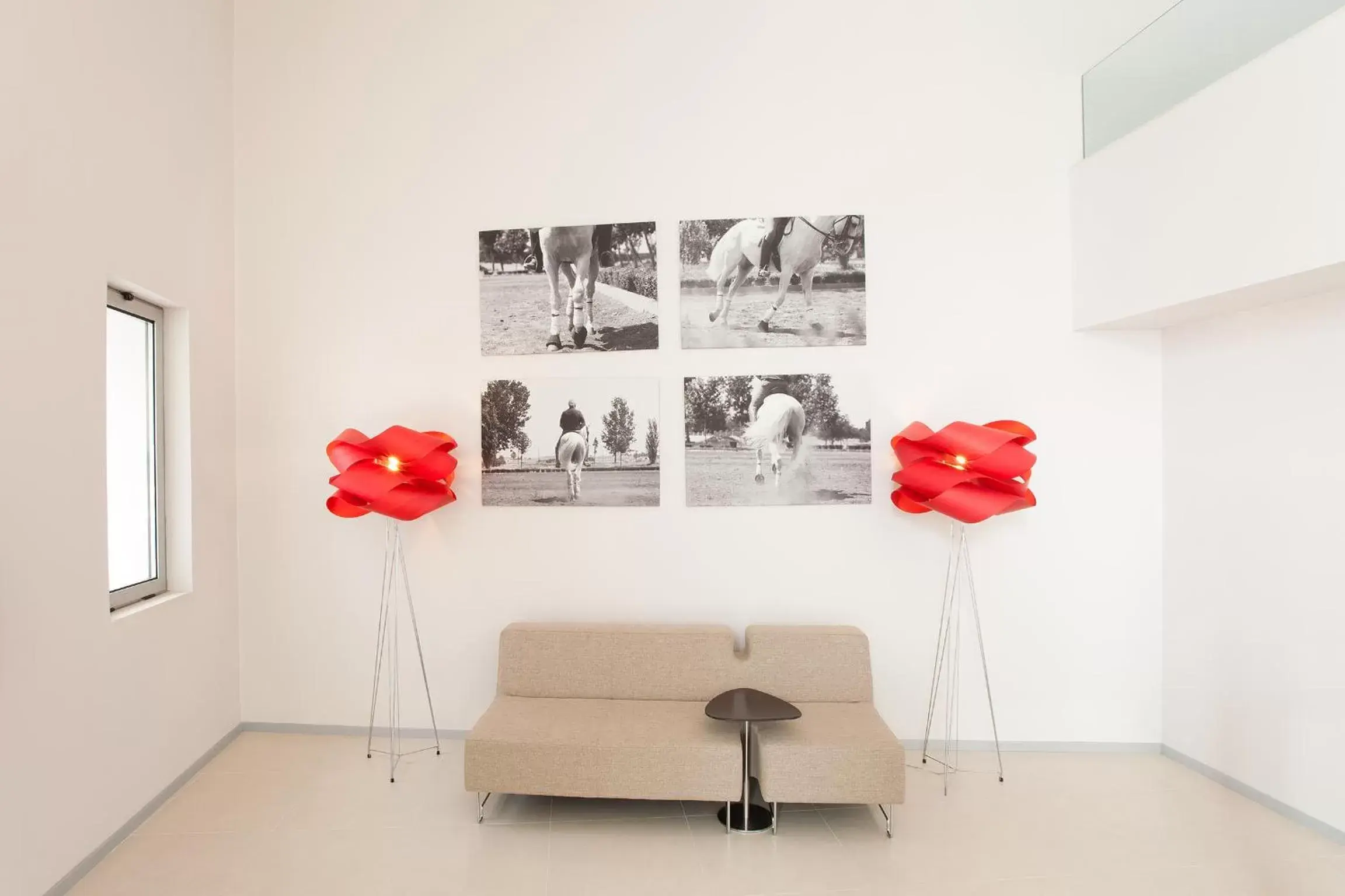 Lounge or bar, Seating Area in Moov Hotel Évora