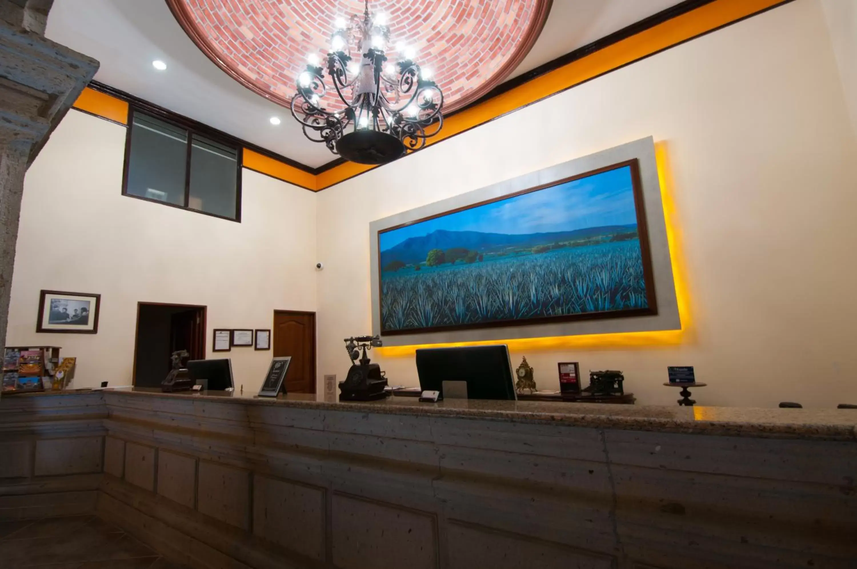 Lobby or reception, TV/Entertainment Center in Hotel Morales Historical & Colonial Downtown Core