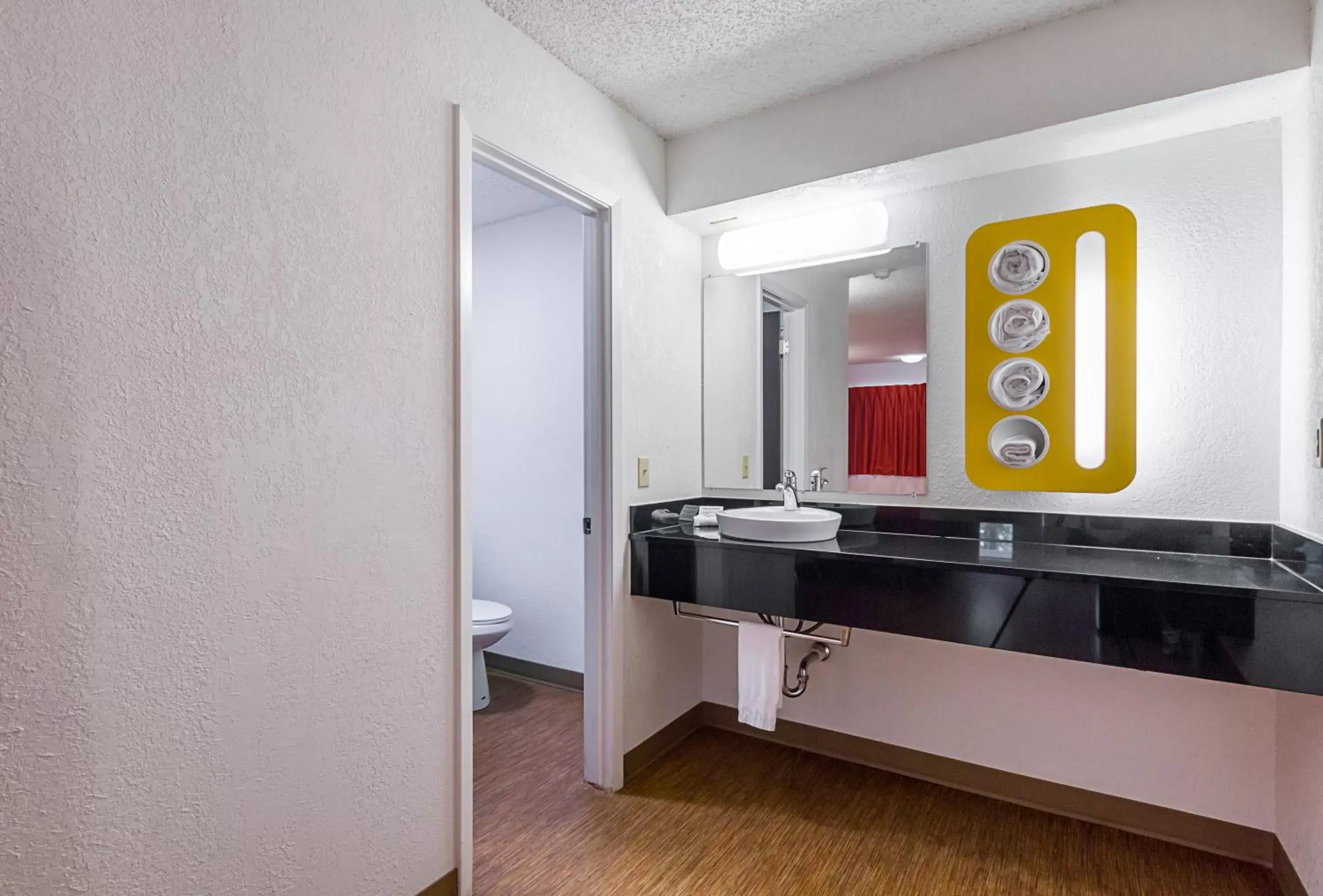 Bathroom, Kitchen/Kitchenette in Motel 6-Boerne, TX