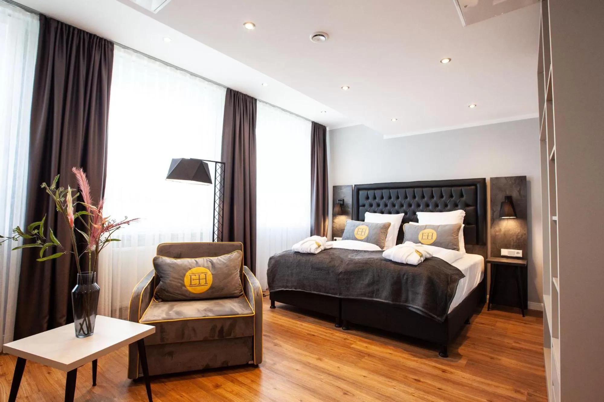 Photo of the whole room, Bed in DORMERO Hotel Bremen