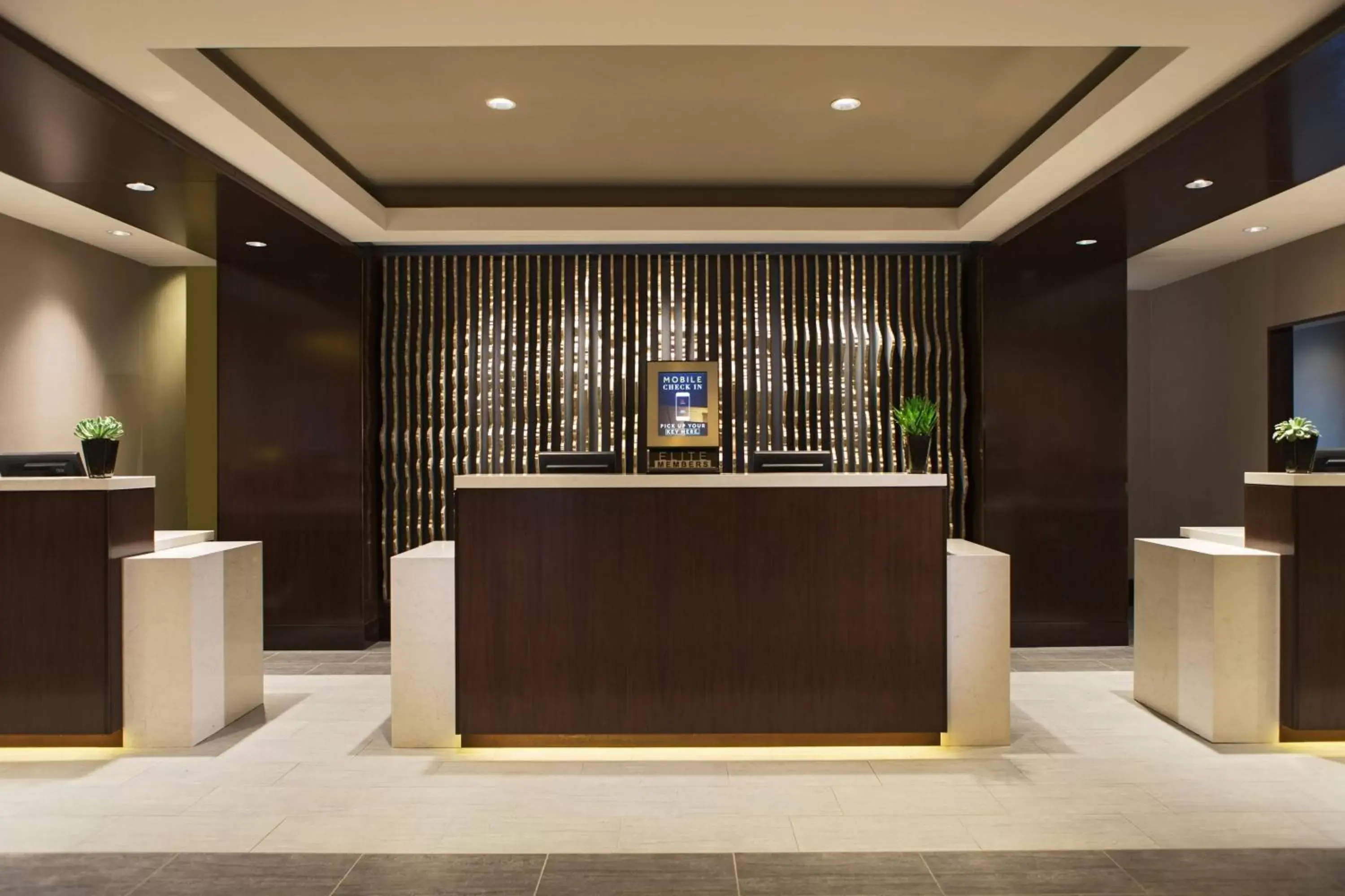 Lobby or reception, Lobby/Reception in Calgary Marriott Downtown Hotel