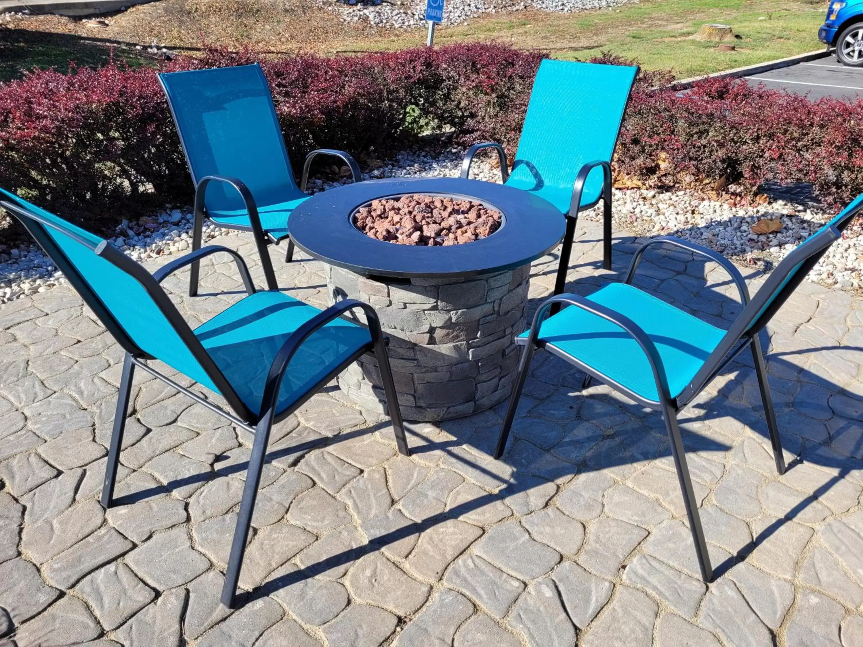 Patio in Clarion Pointe Harrodsburg-Danville