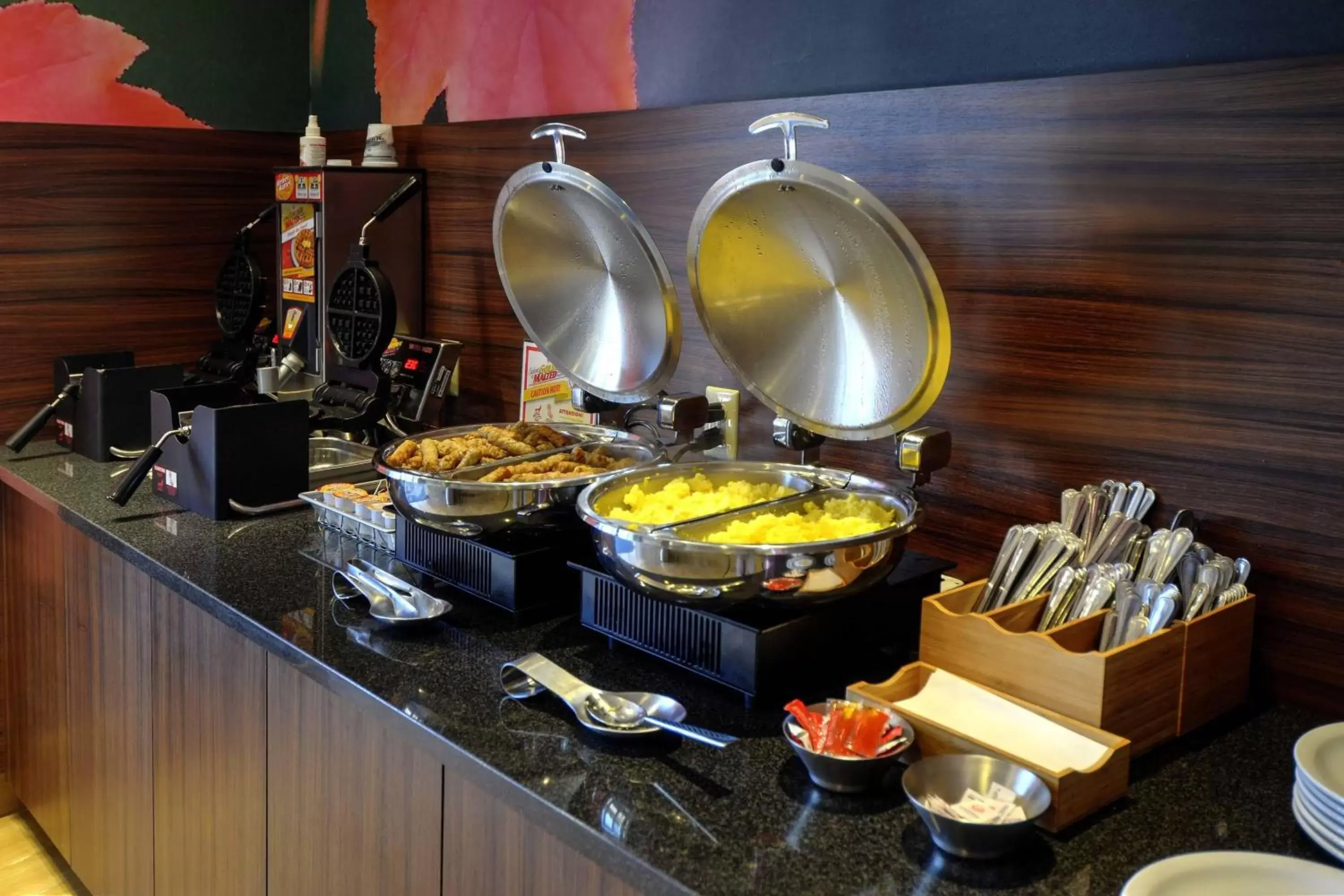 Breakfast in Fairfield Inn & Suites by Marriott Princeton
