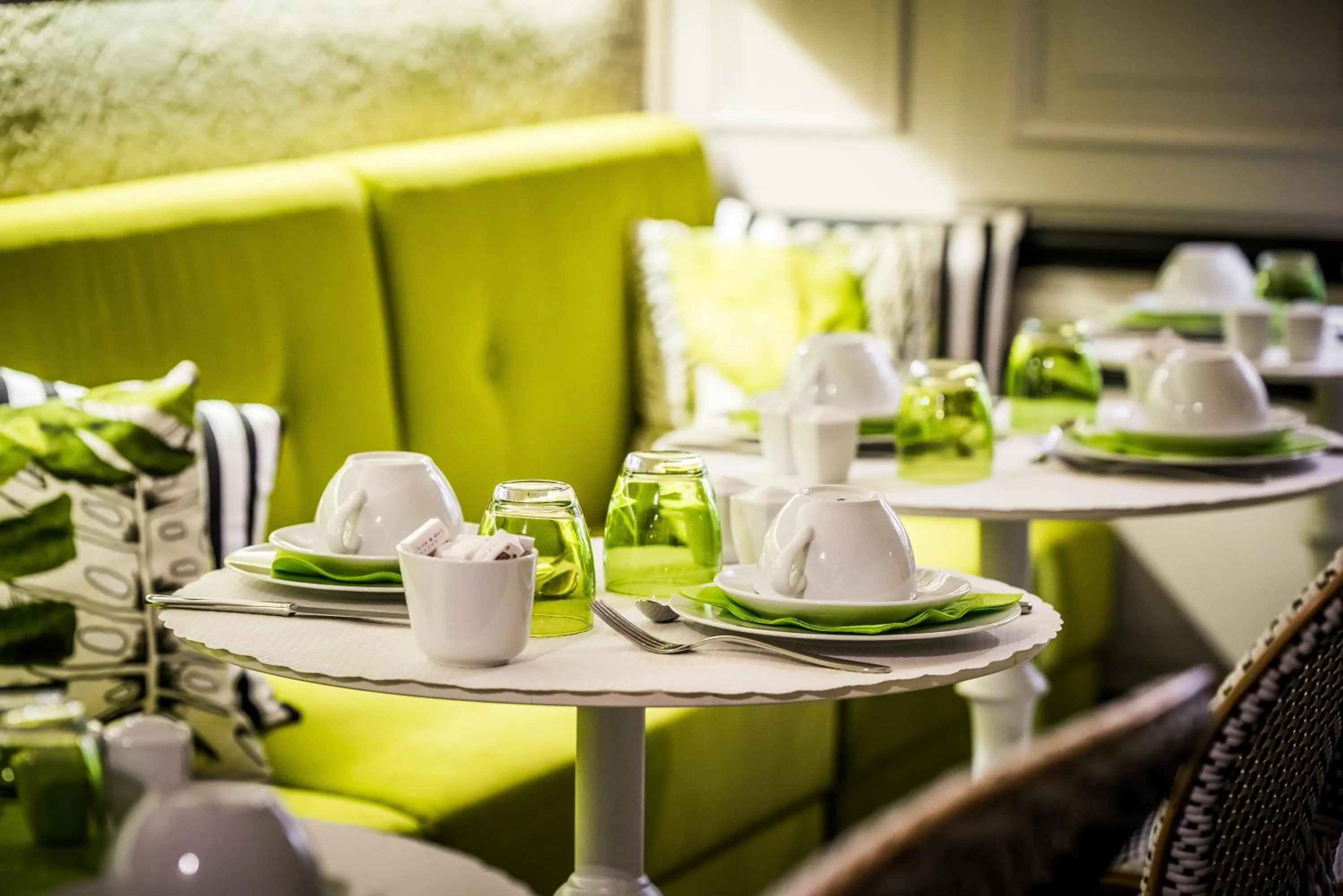 Buffet breakfast in Hôtel Jardin Le Bréa