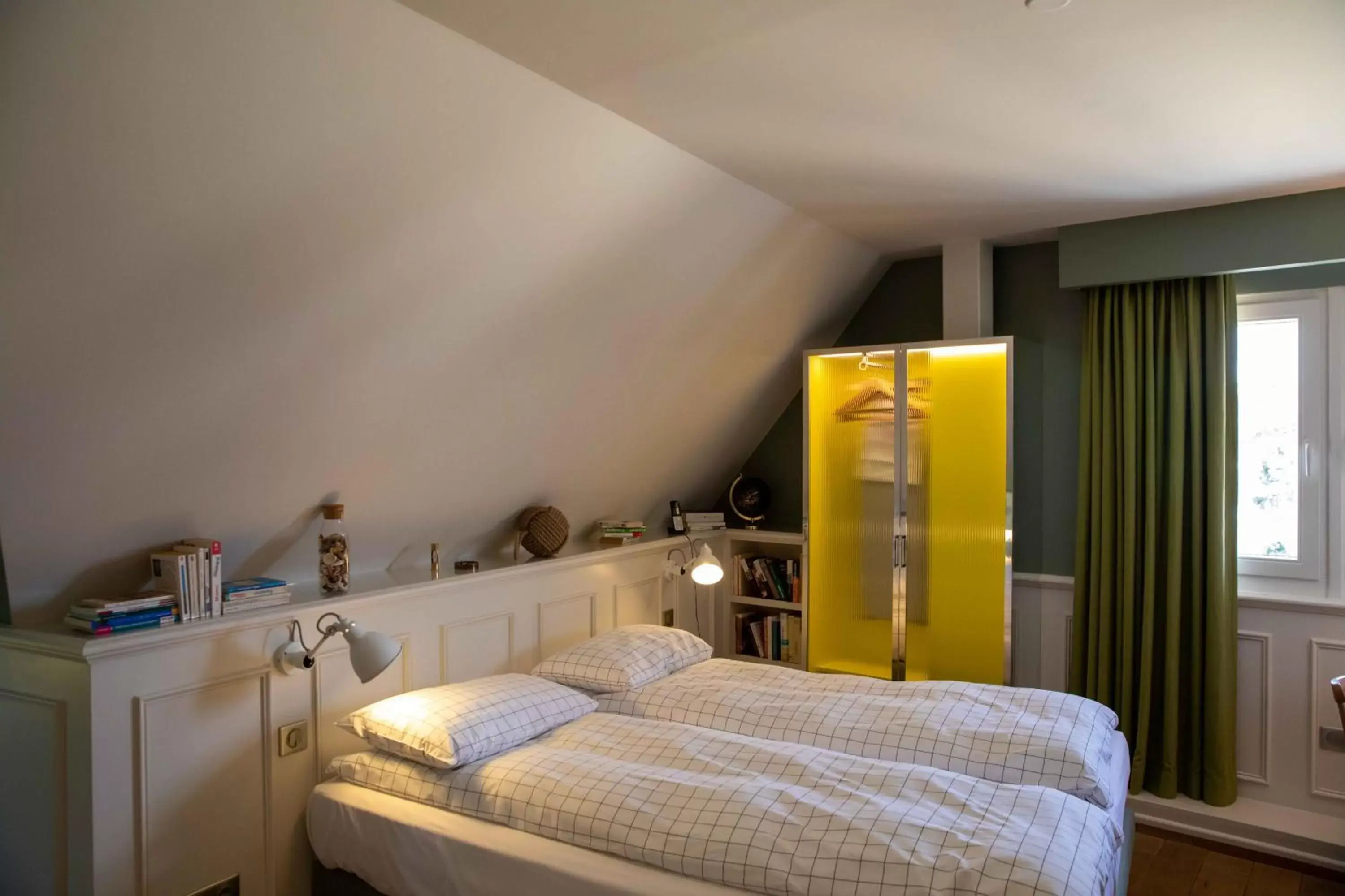 Photo of the whole room, Bed in Hôtel et Spa La Villa K - Basel Airport