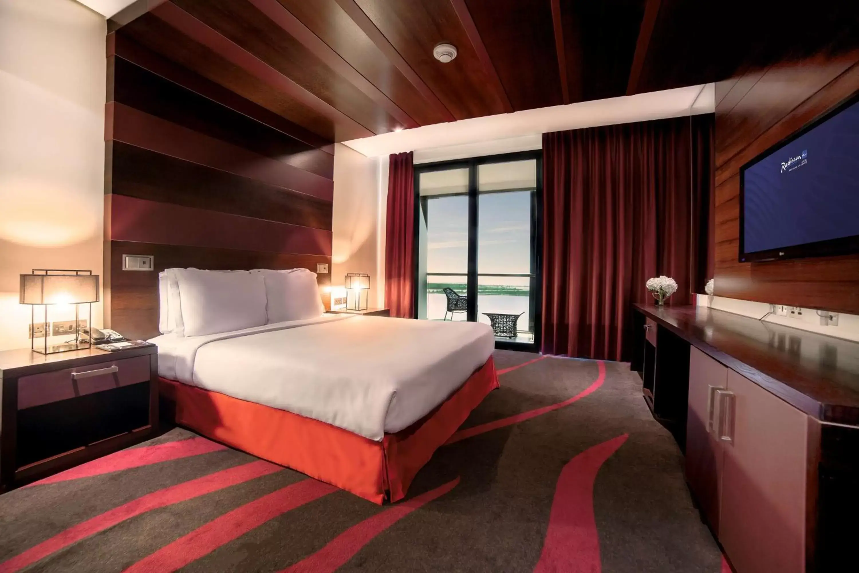 Photo of the whole room, Bed in Radisson Blu Hotel, Abu Dhabi Yas Island