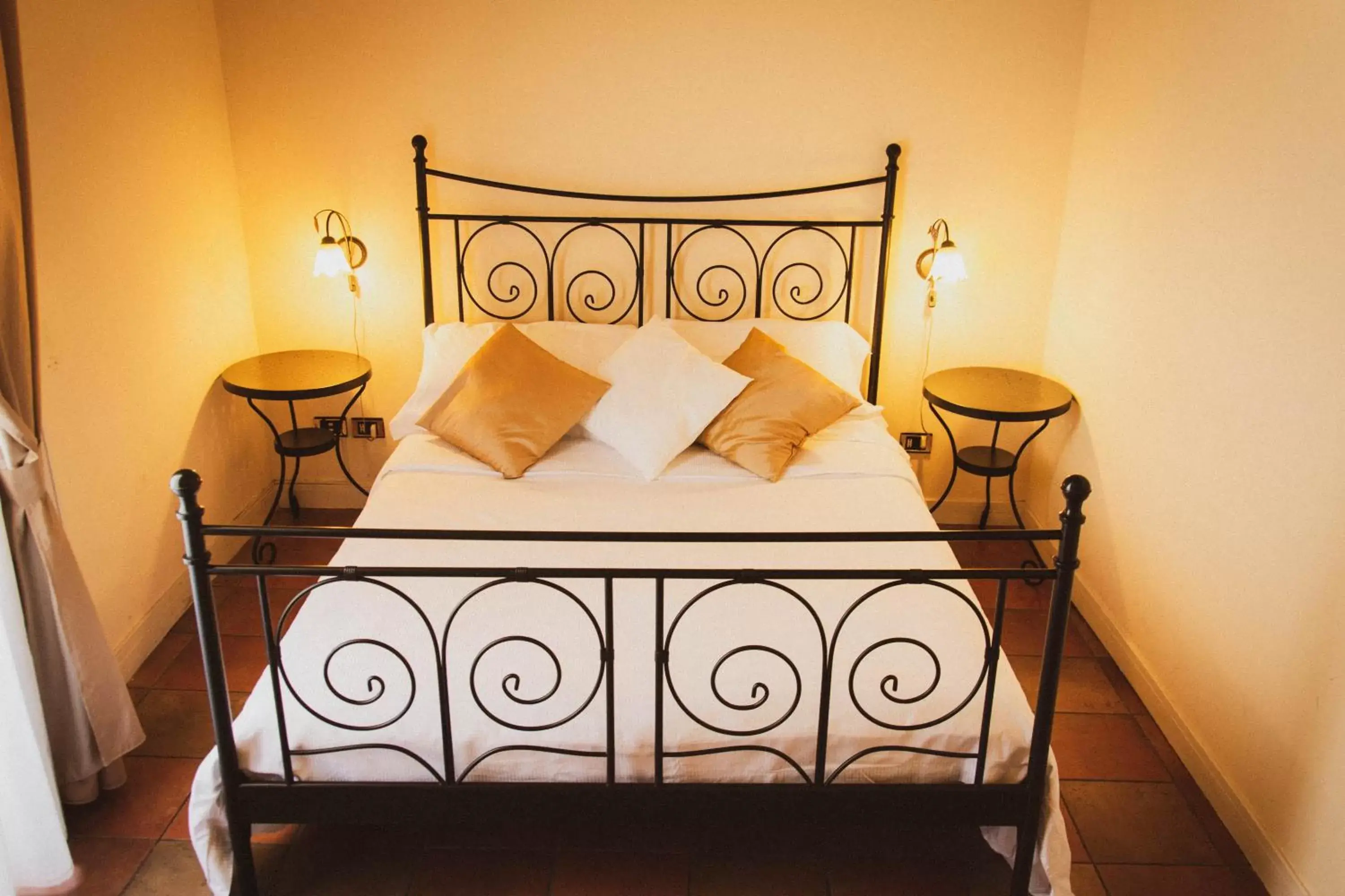 Bedroom, Bed in Antica Dimora Caruso
