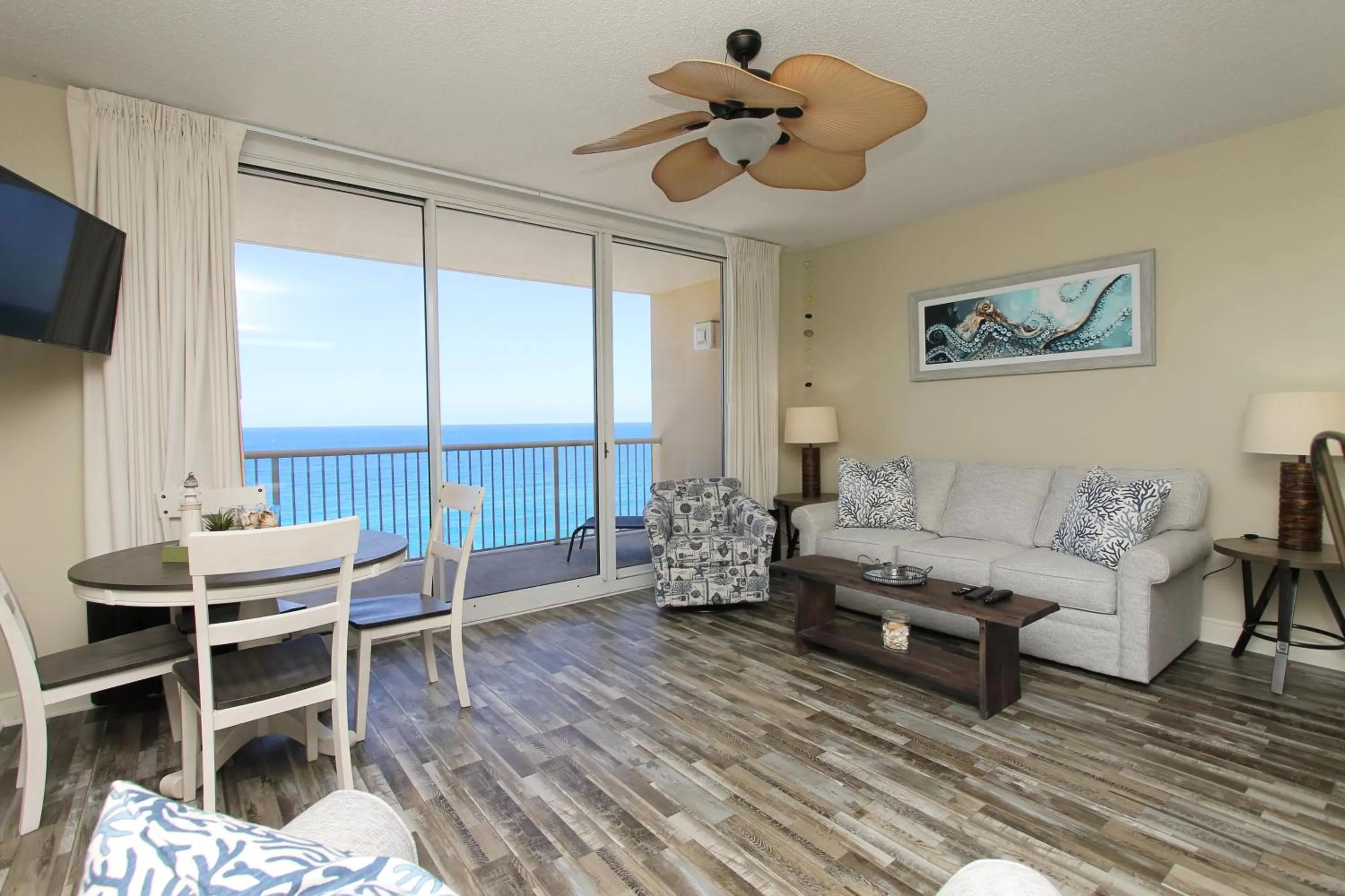 Living room, Seating Area in Majestic Beach Resort, Panama City Beach, Fl
