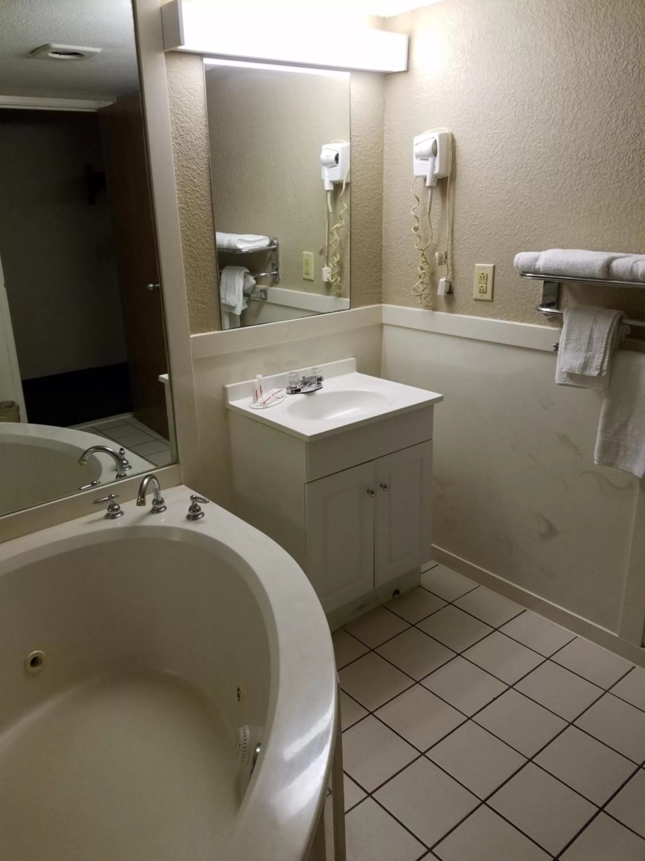 Hot Tub in Super 8 by Wyndham Bentonville