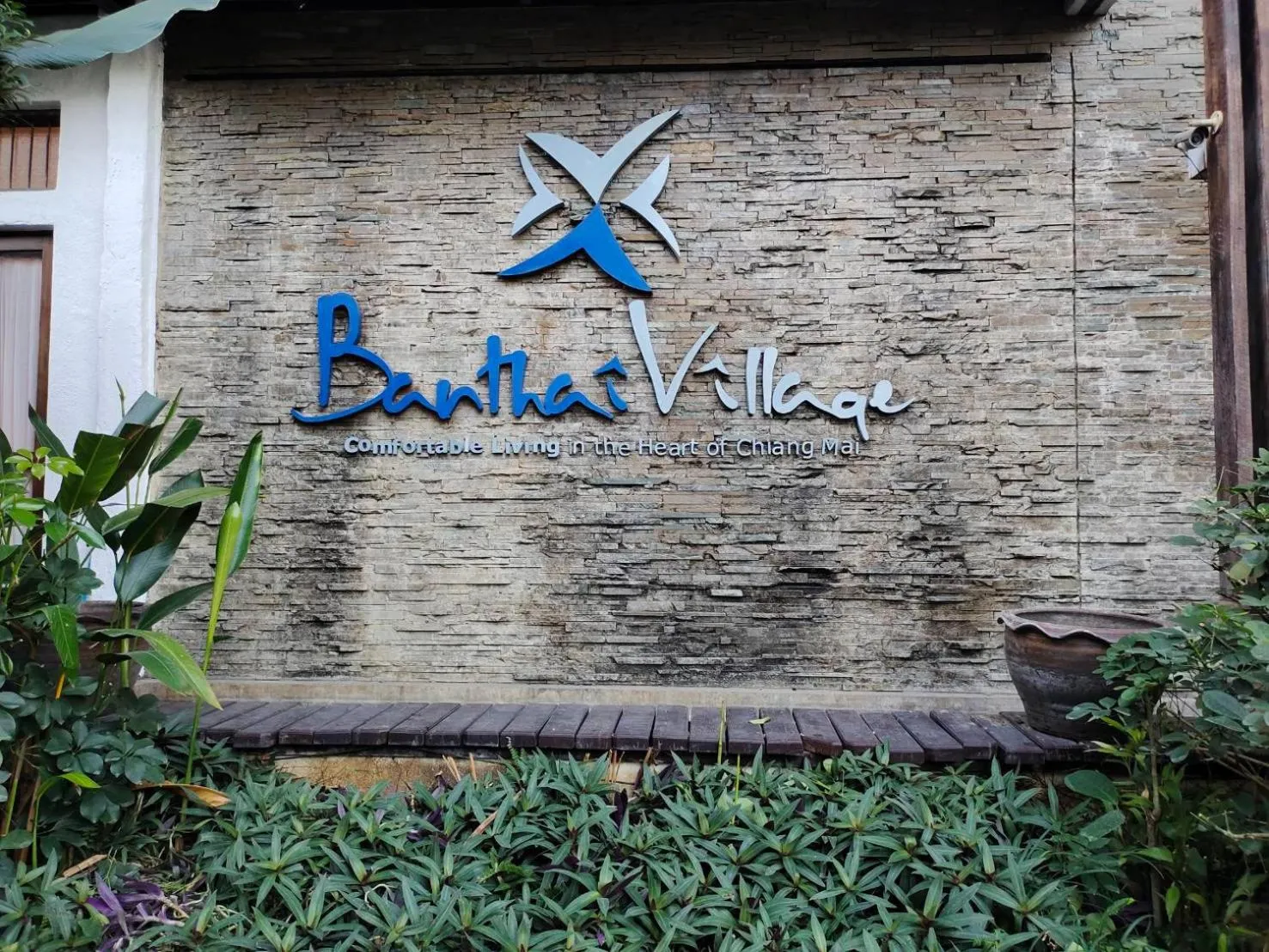 Property building in Banthai Village