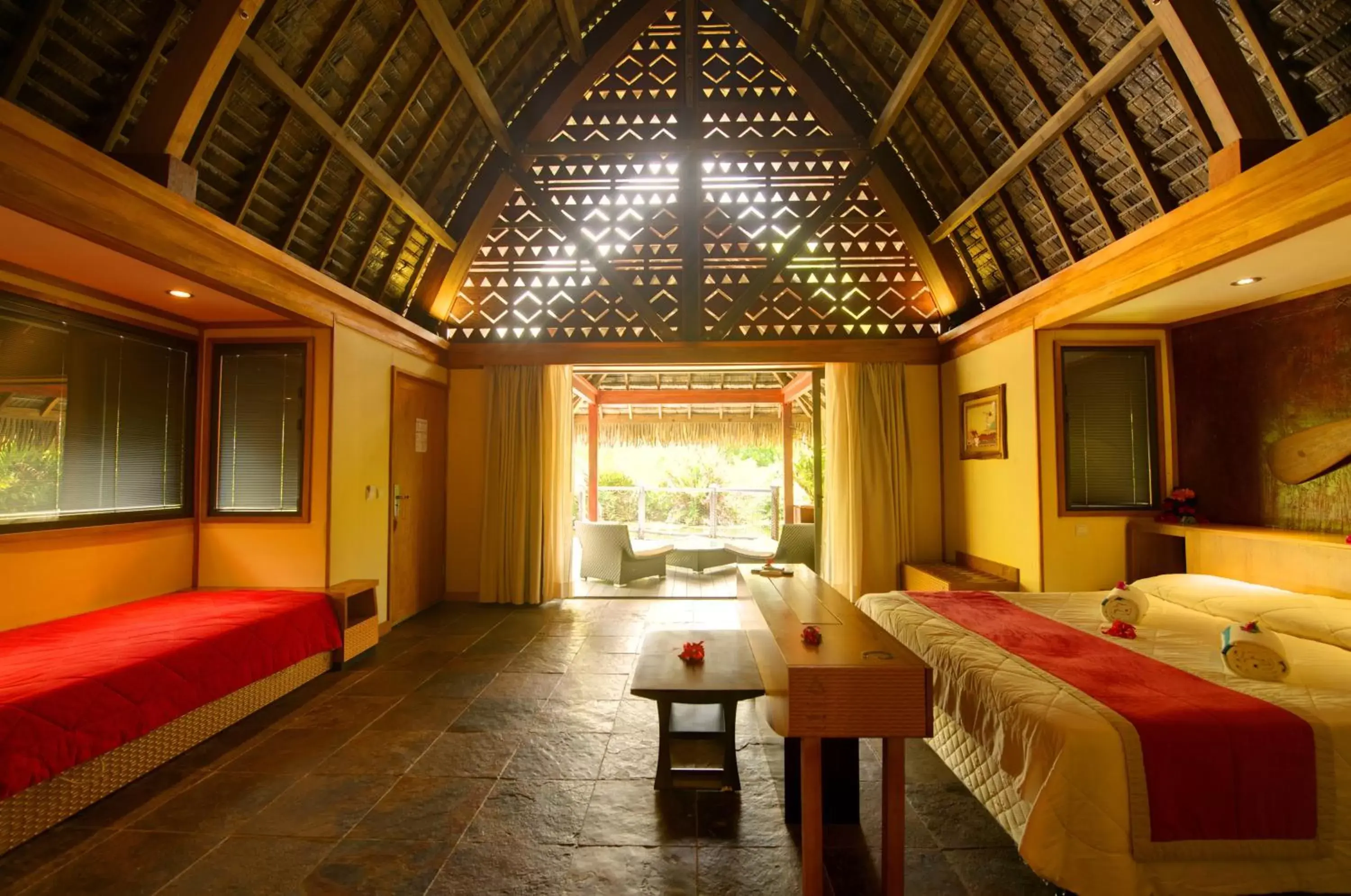 Photo of the whole room in Maitai Lapita Village Huahine