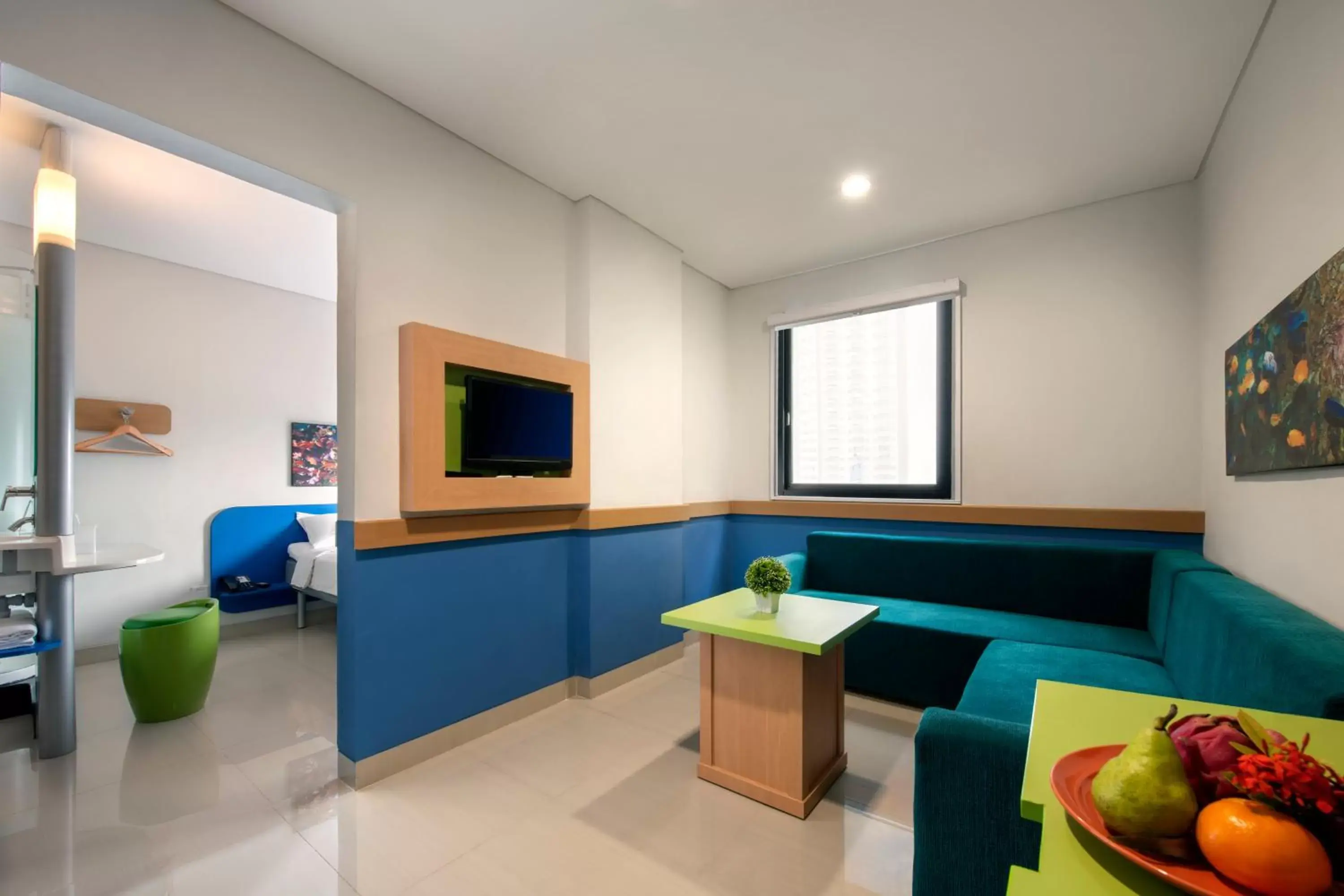 Living room, Seating Area in Ibis Budget Jakarta Daan Mogot