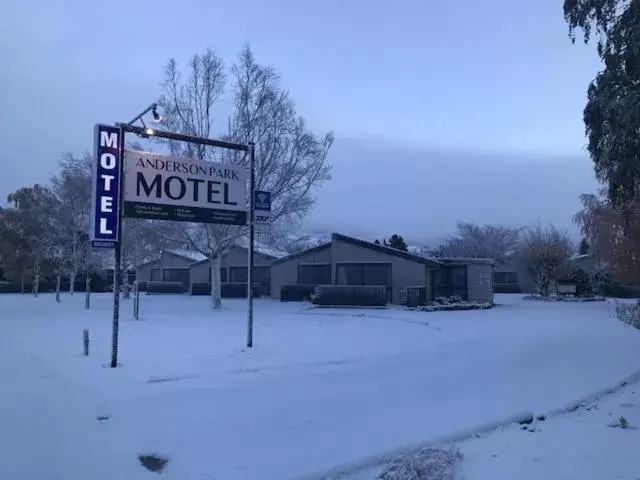 Facade/entrance, Winter in Anderson Park Motel