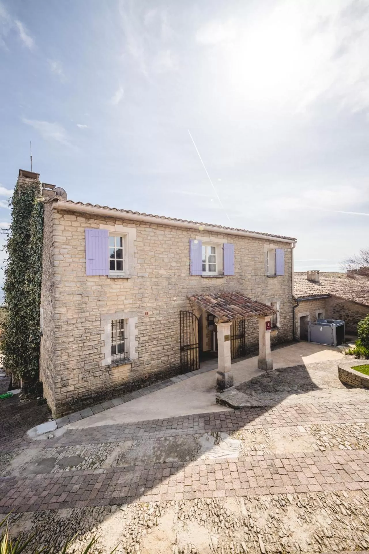 Property Building in Le Petit Palais D'Aglae