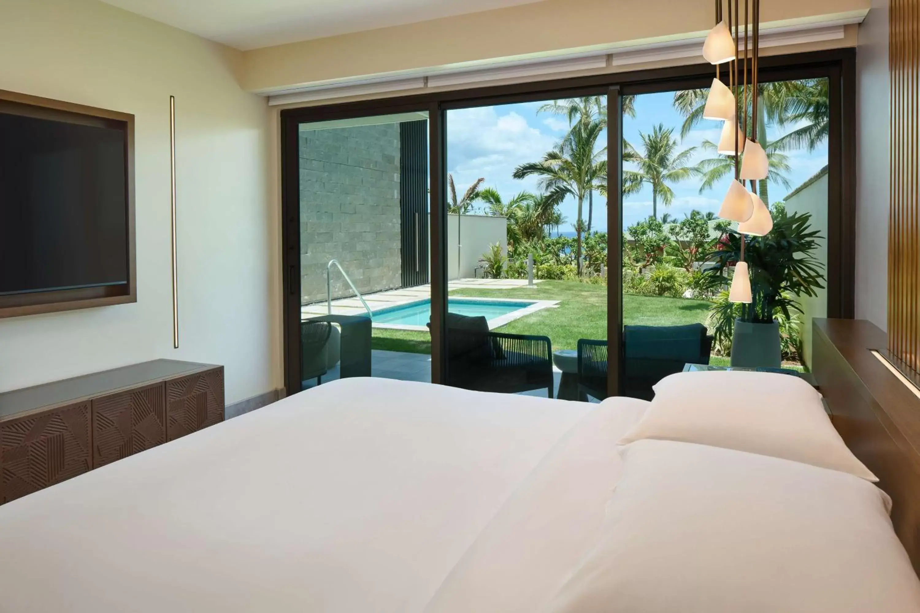 Photo of the whole room, Bed in Andaz Maui at Wailea Resort - A Concept by Hyatt