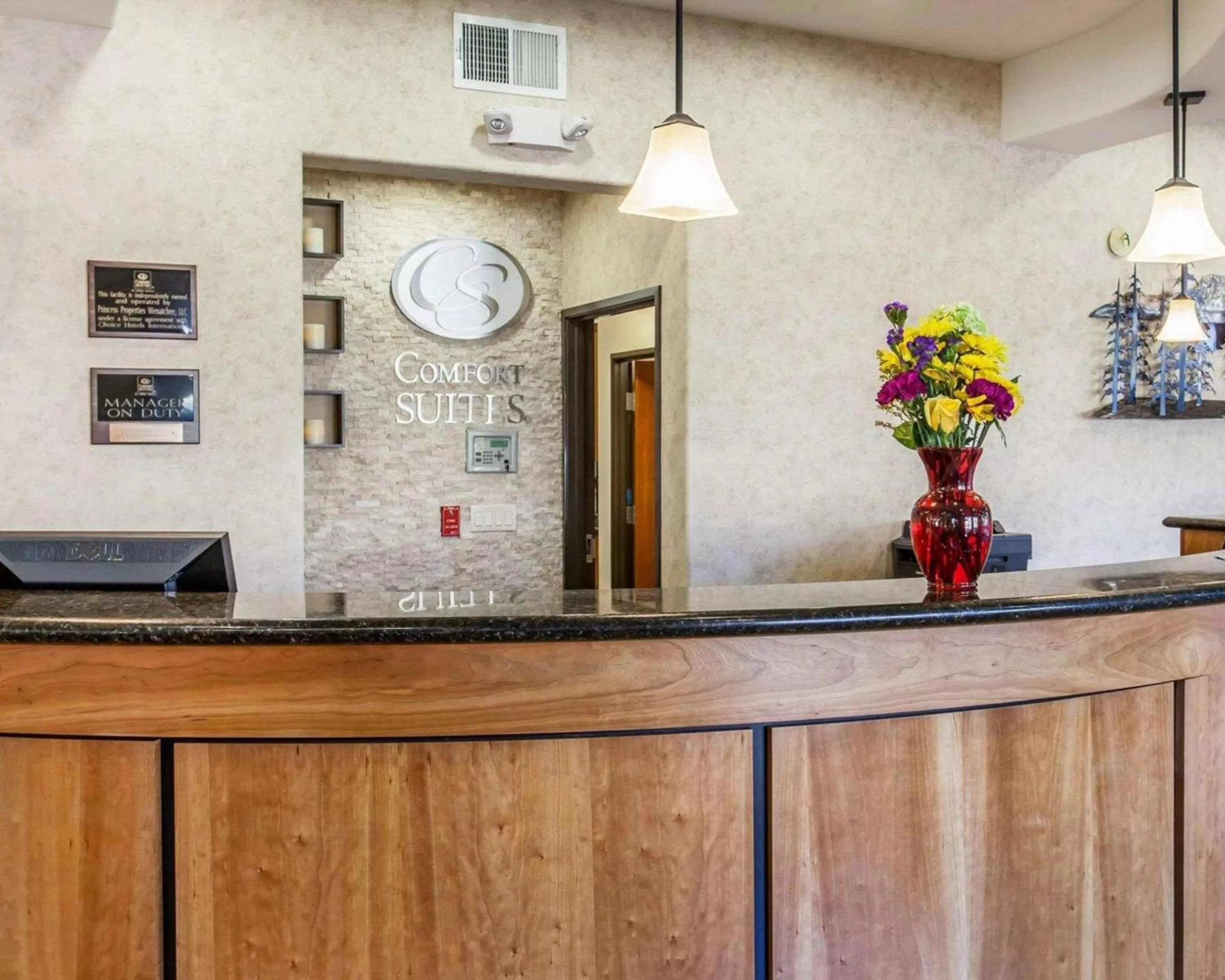 Lobby or reception in Comfort Suites Wenatchee Gateway
