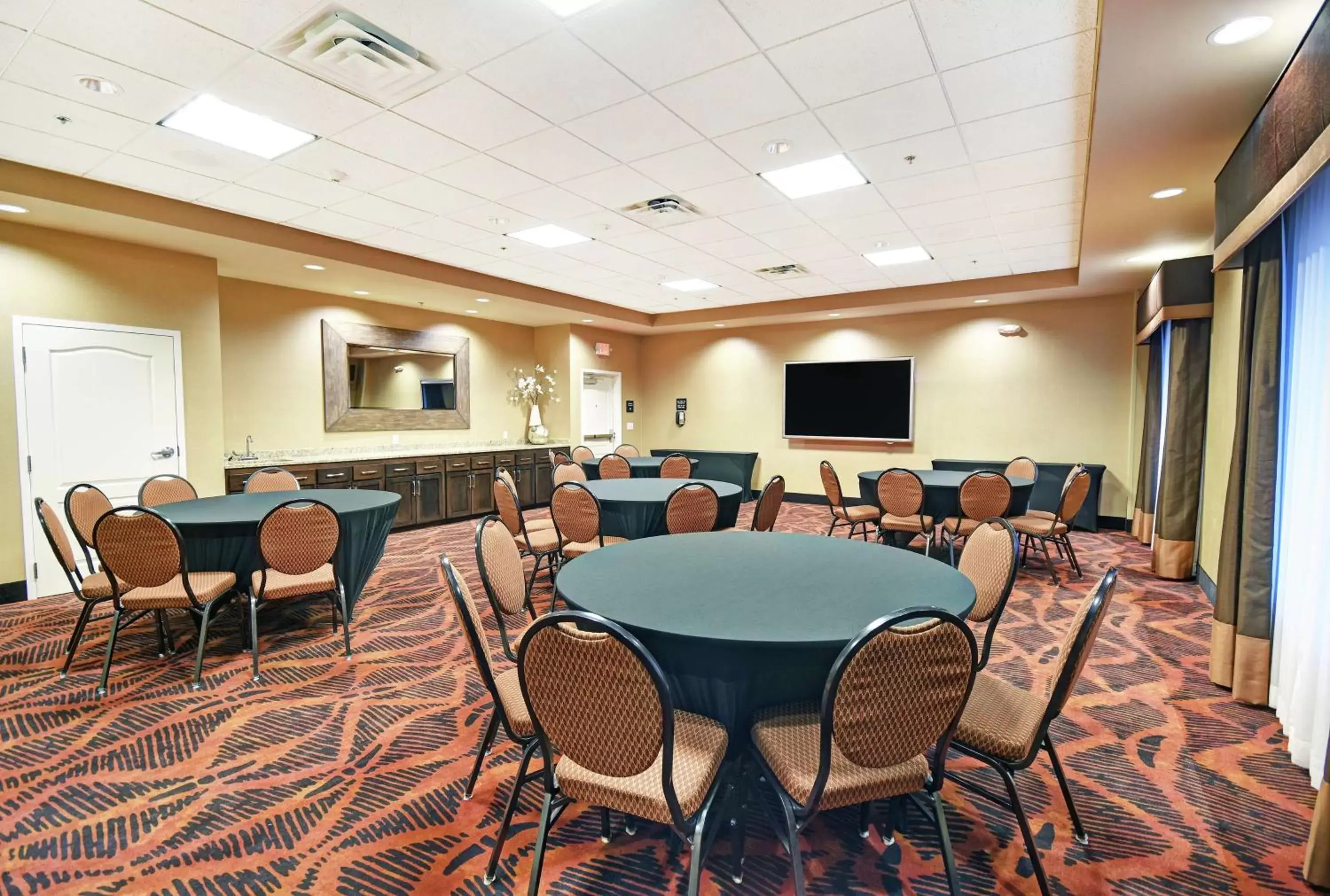 Meeting/conference room in Hampton Inn & Suites Milwaukee/Franklin