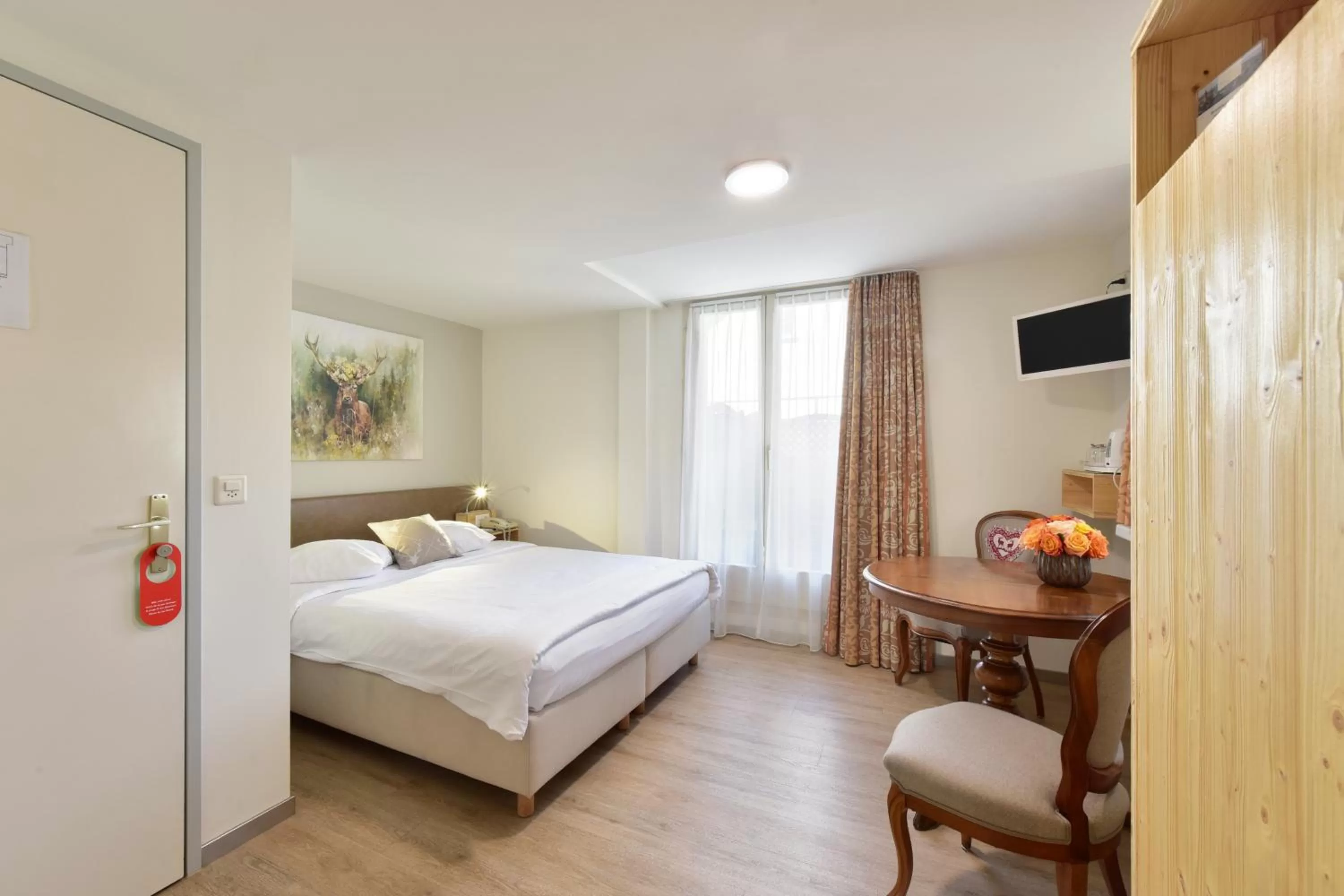 Standard Double Room with Queensize Bed  in Hotel Hirschen