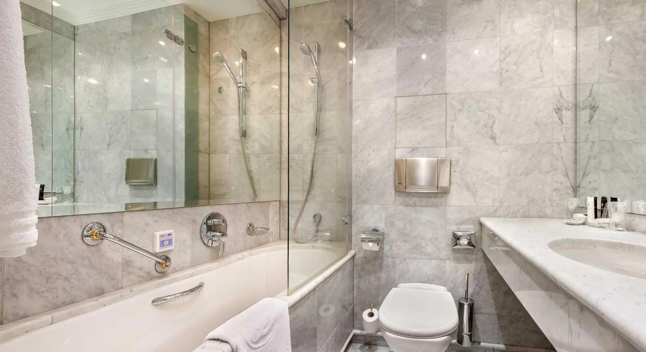 Shower, Bathroom in Dvorak Spa & Wellness