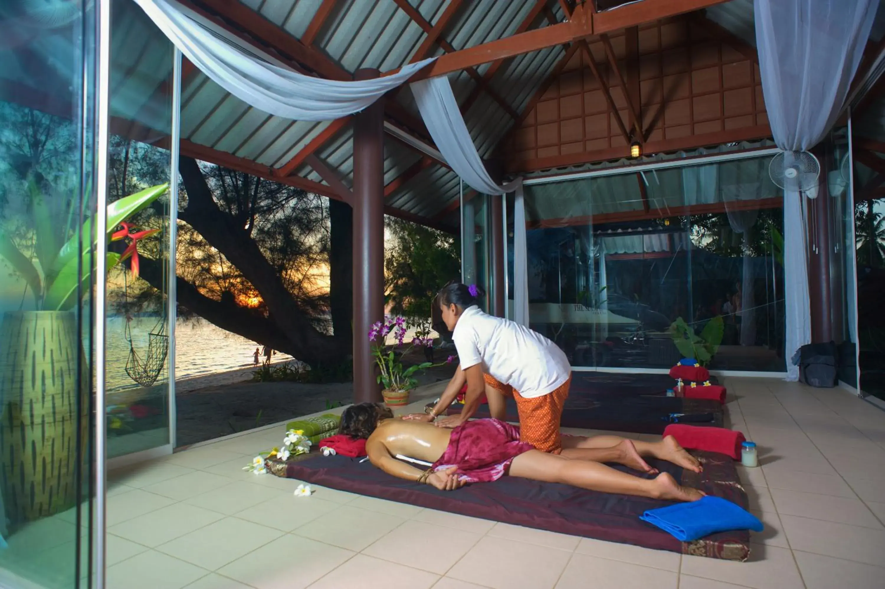 Massage in The Siam Residence Boutique Resort