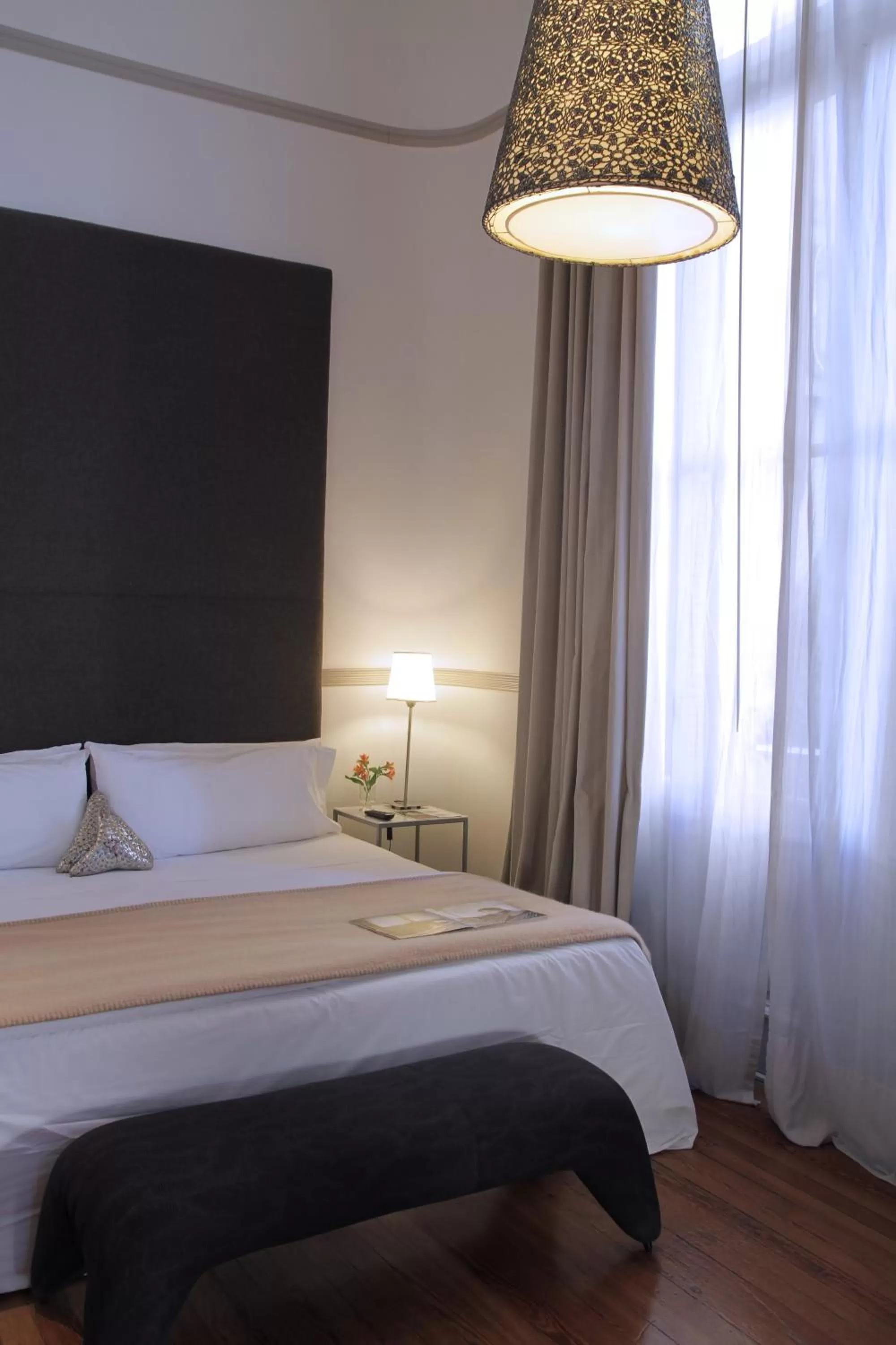 Photo of the whole room, Bed in Esplendor by Wyndham Savoy Rosario