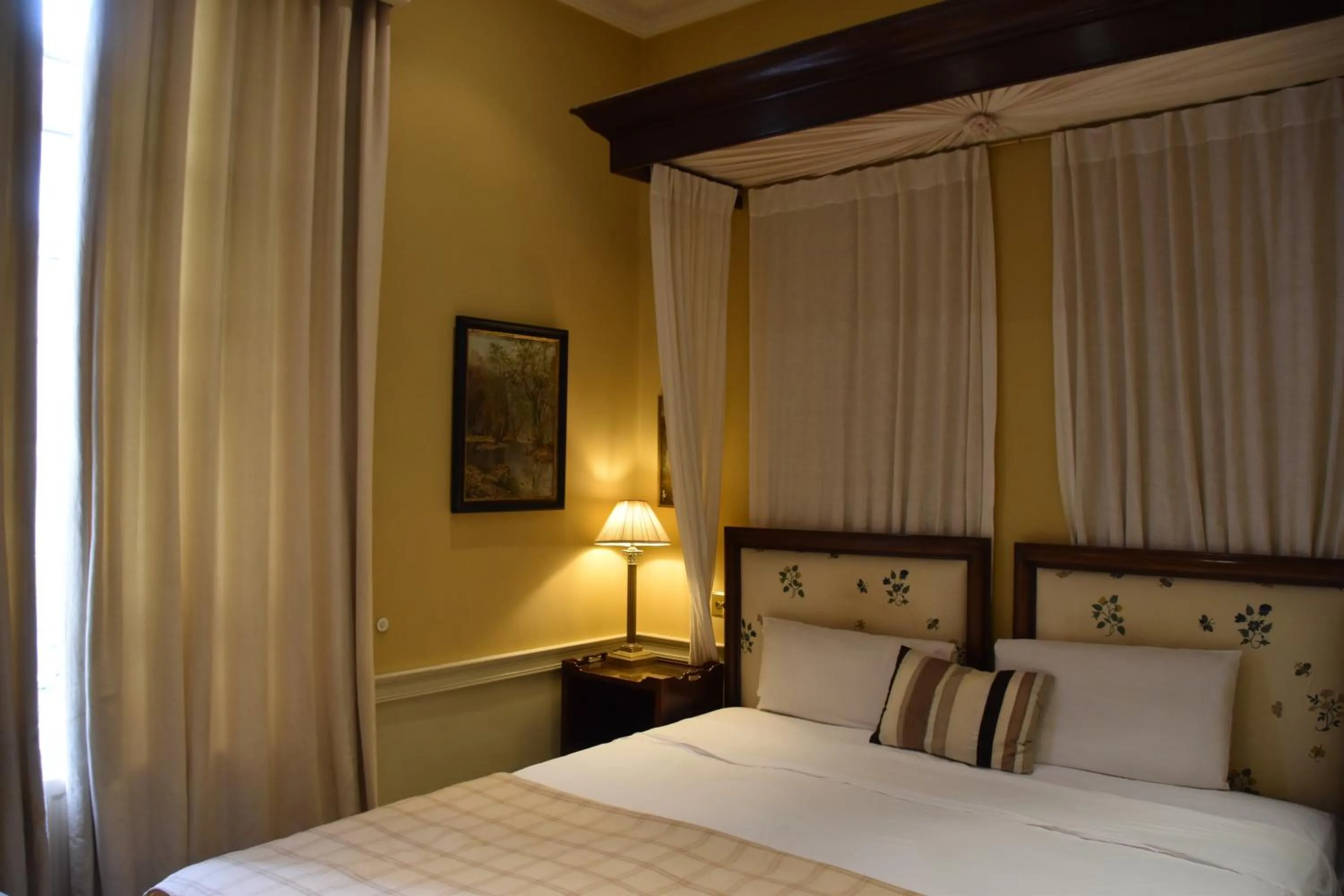 Bed in The Cranley Hotel